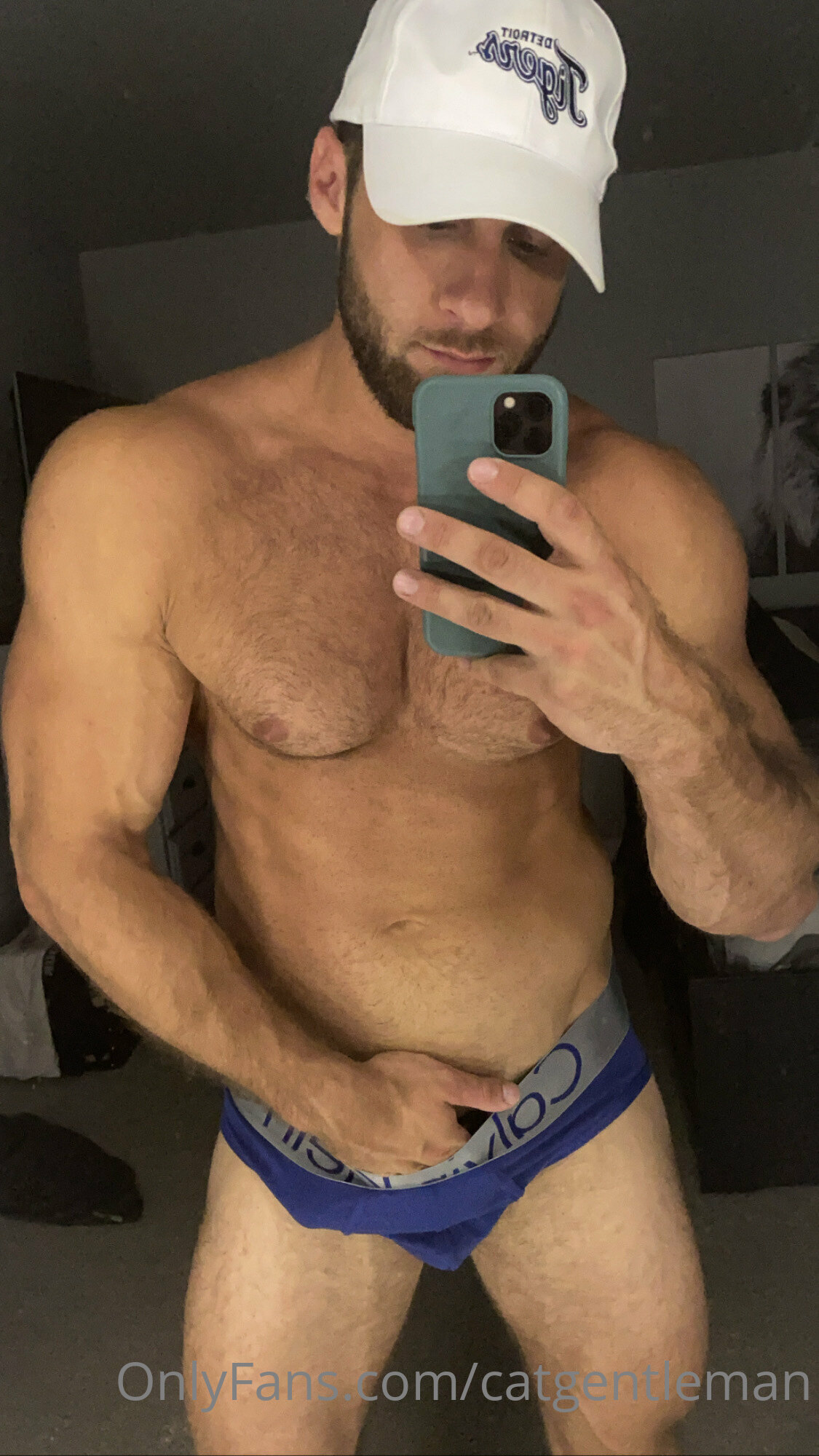 Enigmatic  hunk domking   VIDFULL Exposed