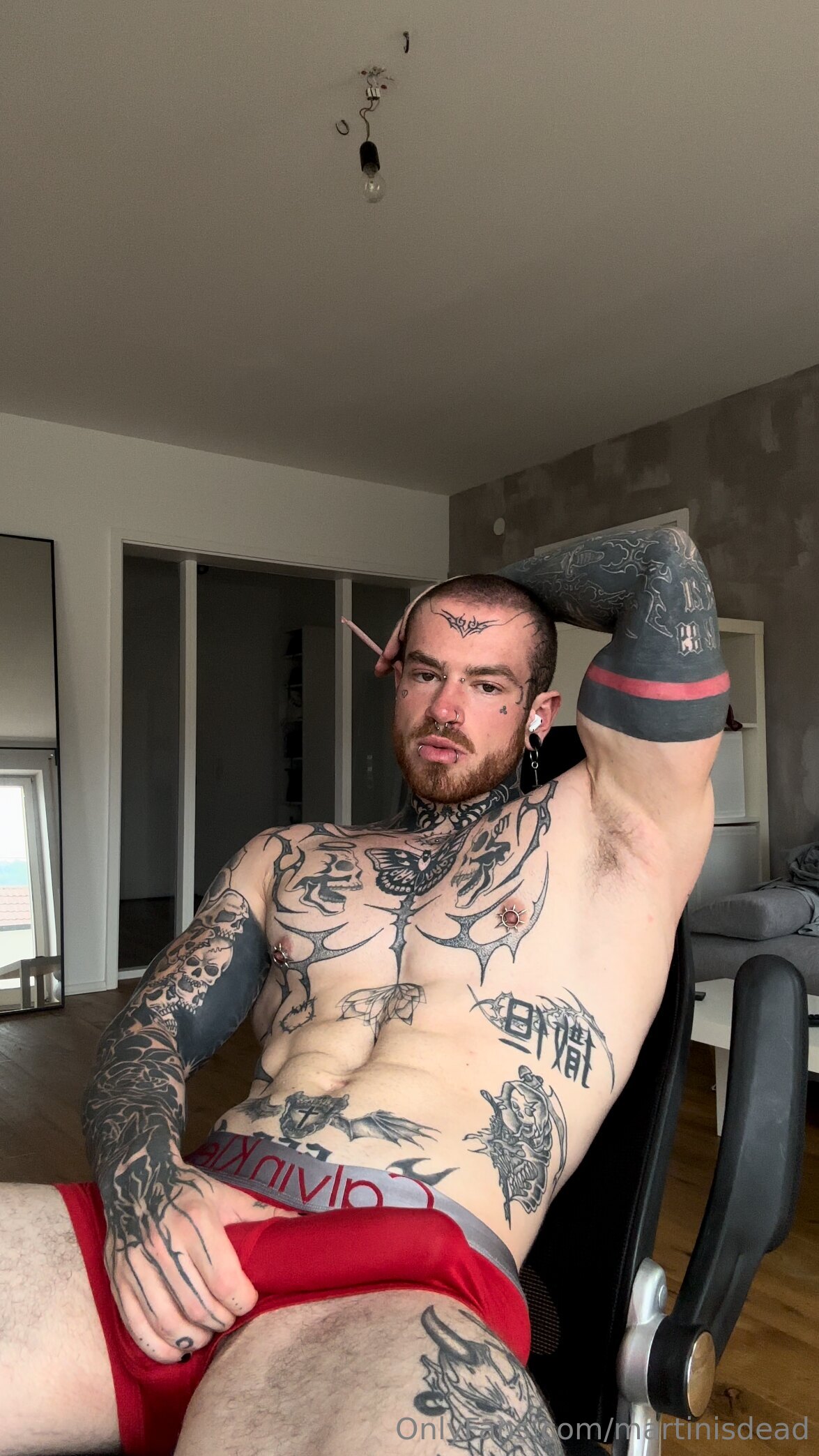 Enigmatic  tattooed martynlifts leak pic