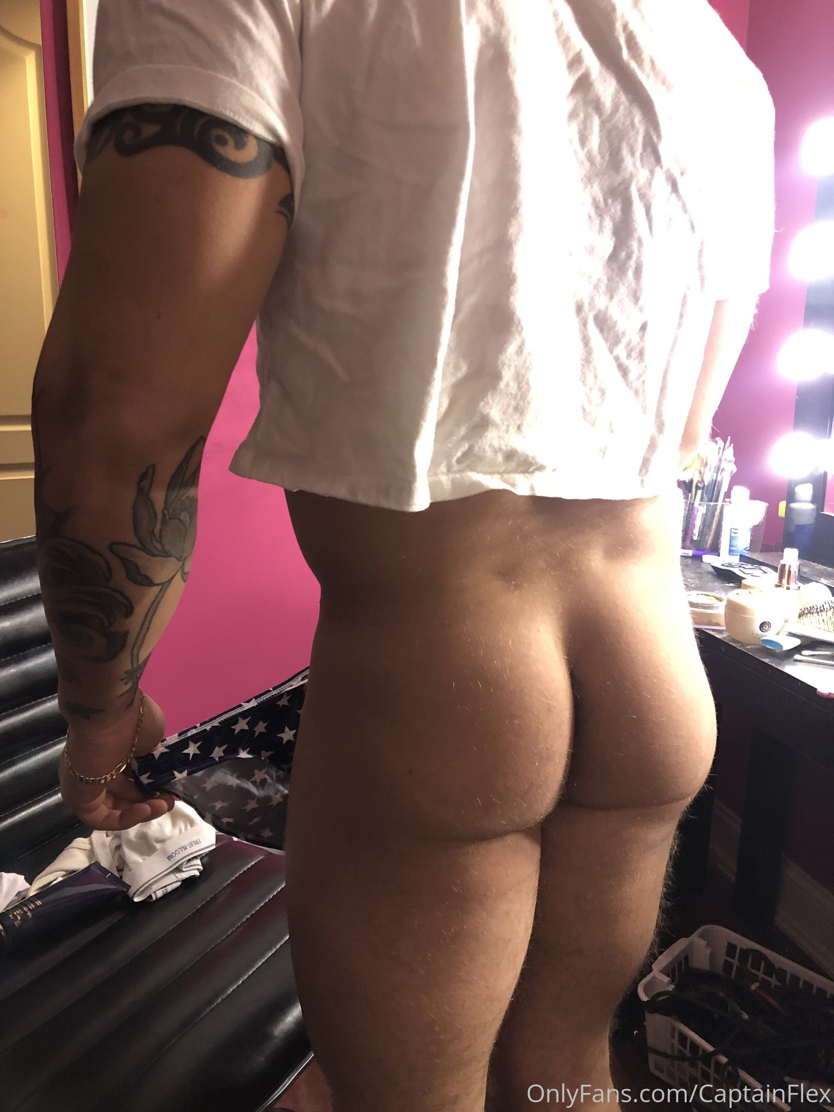 Dazzling   dominant captainflex nude pic video full