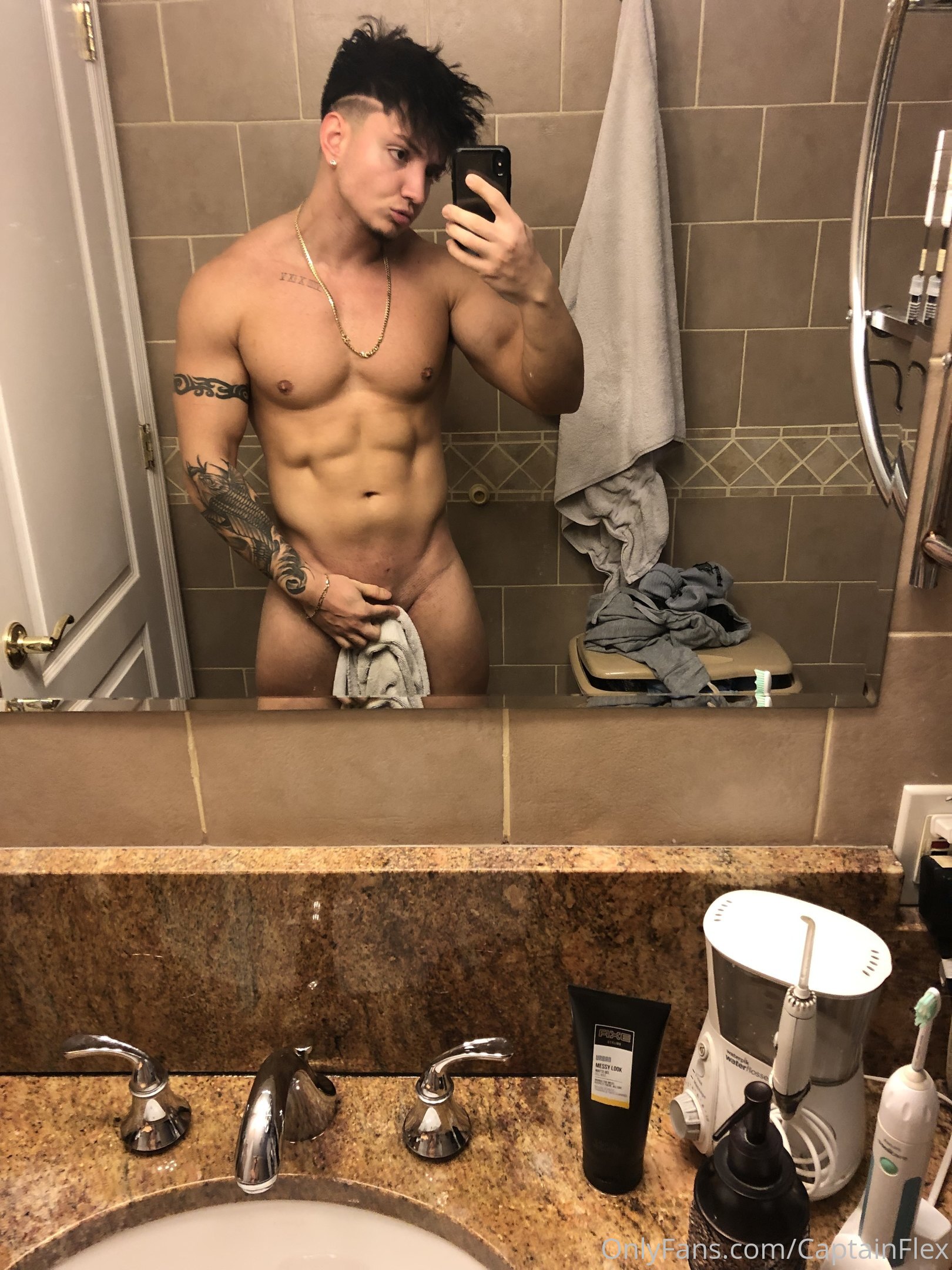Epic OF GUY body worship teenhulkfranco leaked onlyfans pic