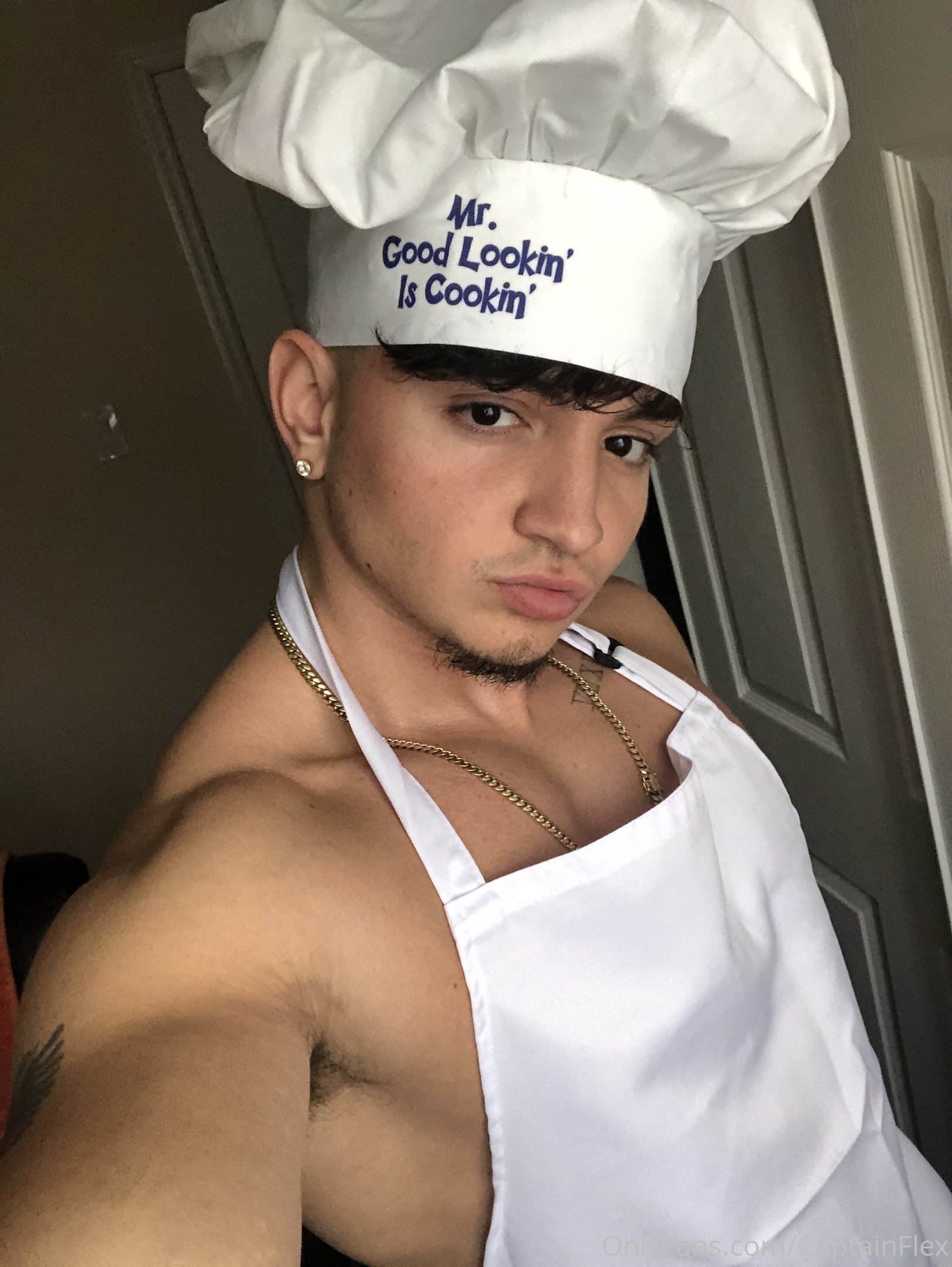 hot guy playing with cock body worship captainflex male thot
