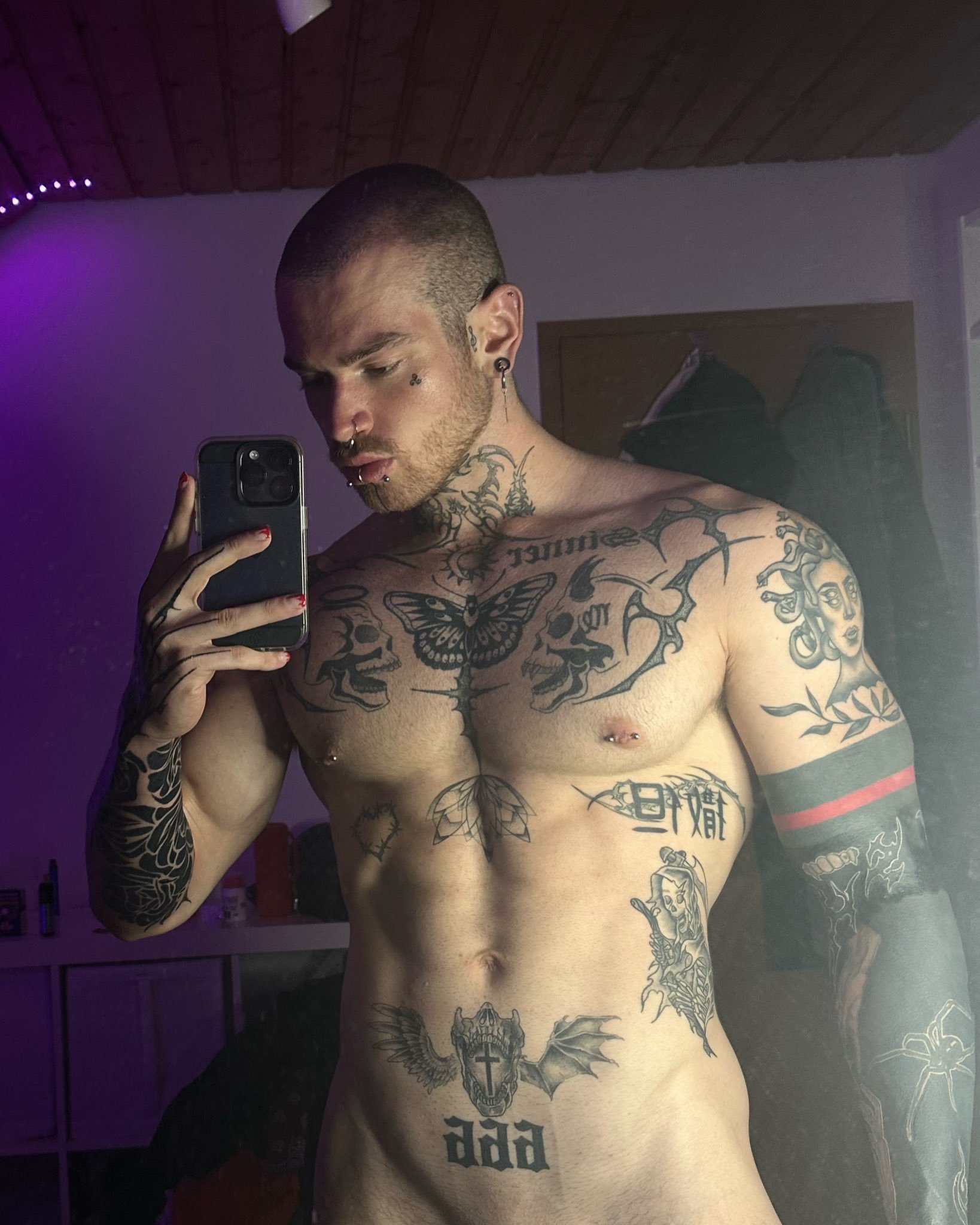 Affectionate big cock martynlifts Nude Patreon Epic