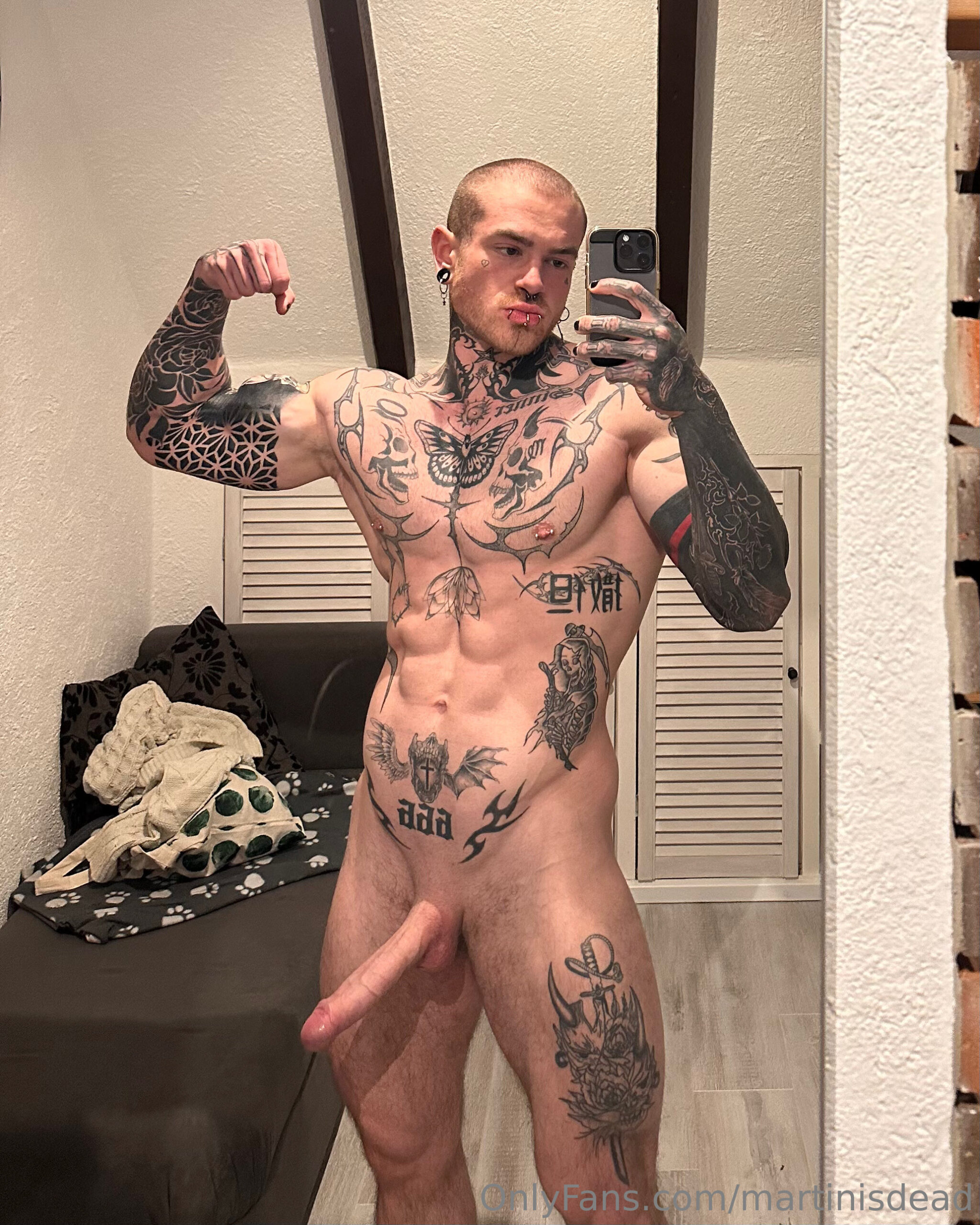 masculine tattooed xmartynx bussy EXPOSED
