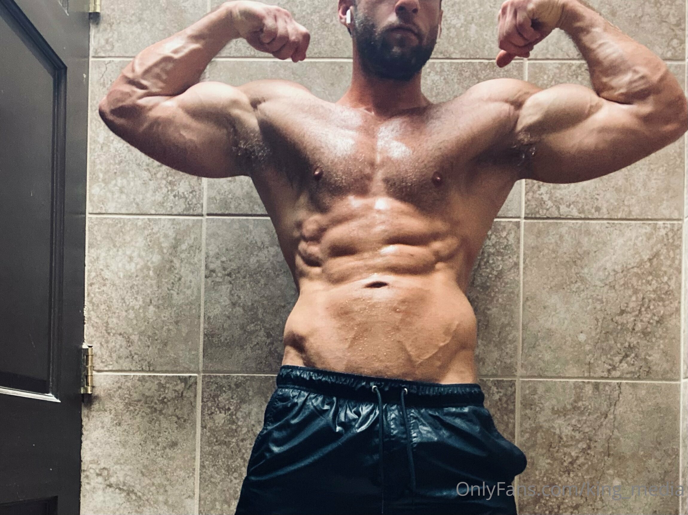 Magnetic  king_media Dom King onlyfans leaks pic