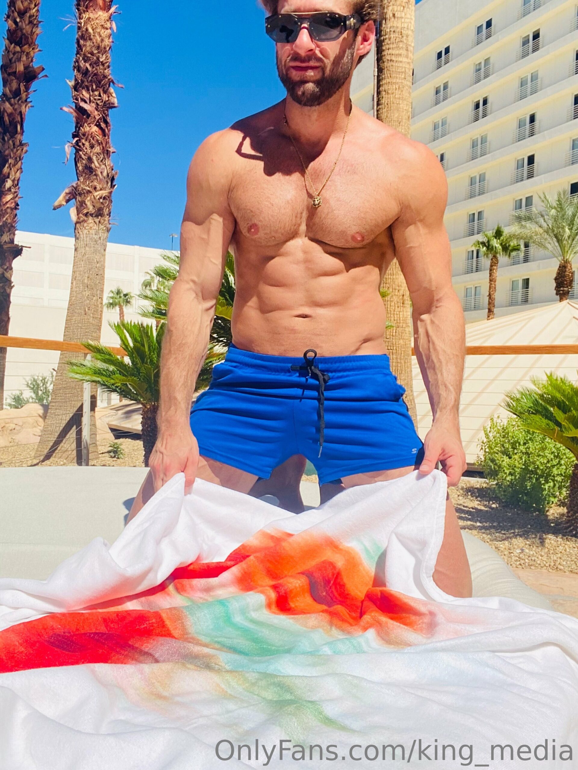 gorgeous fuck hunk domking only fans leaks