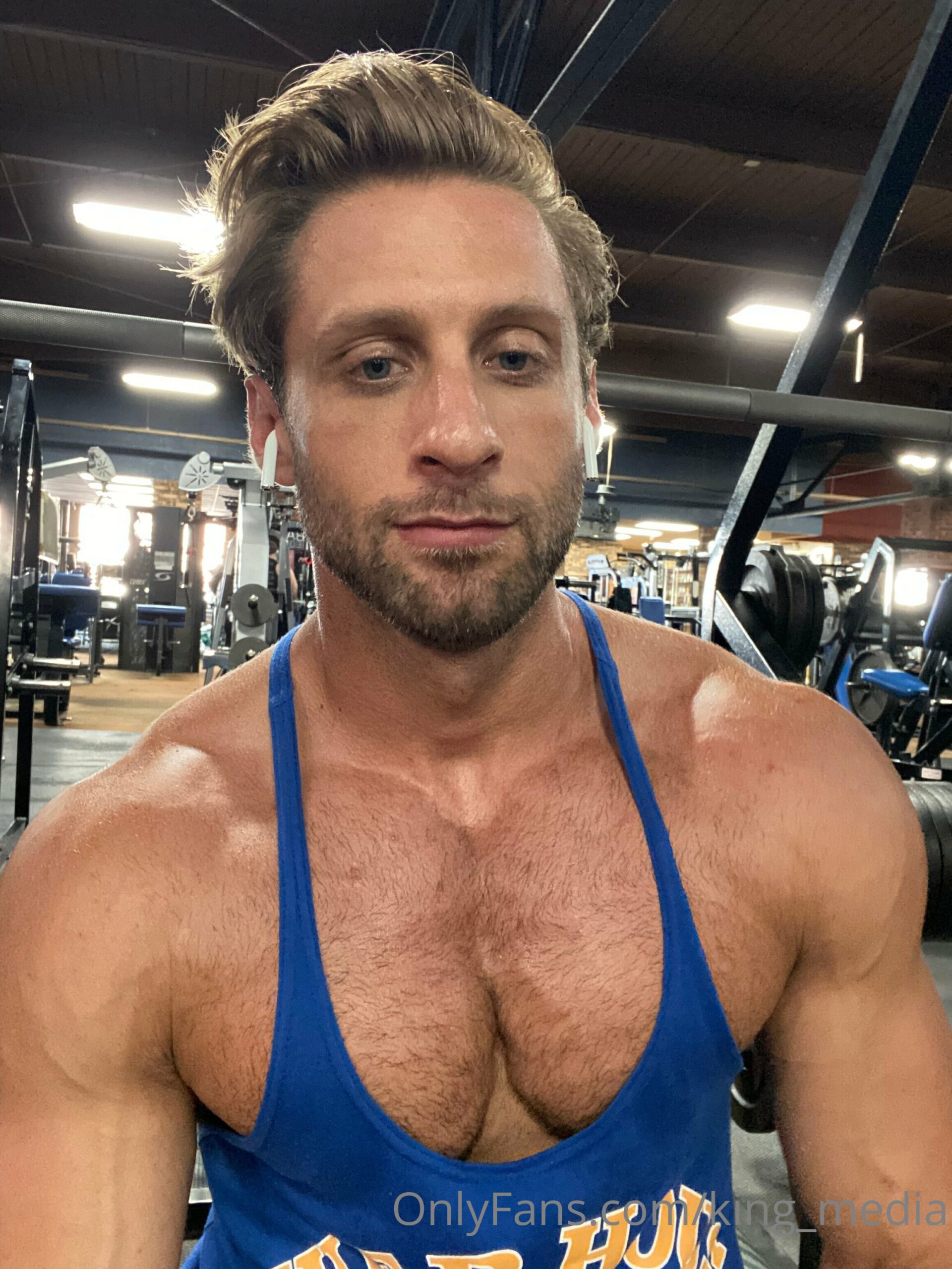 fit hunk Dom King Fansly video full Epic