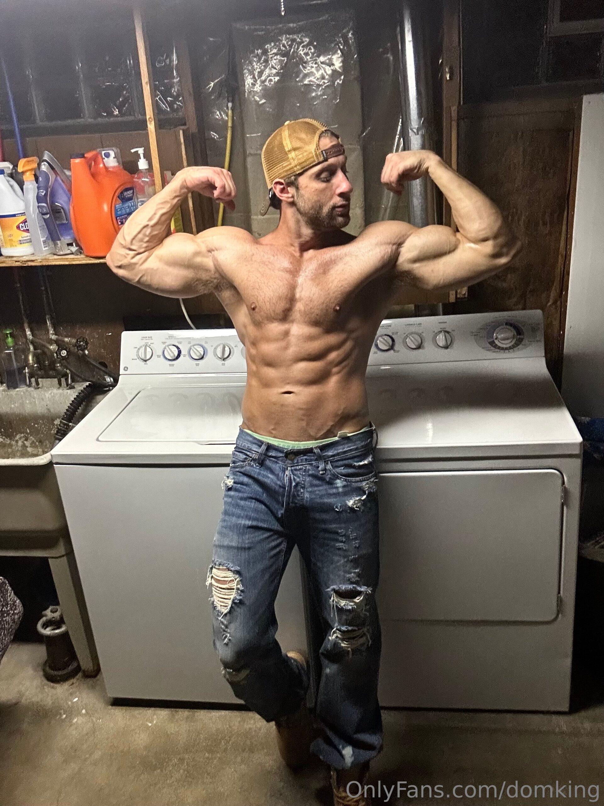 hunk Dom King Fansly leaks Sensational