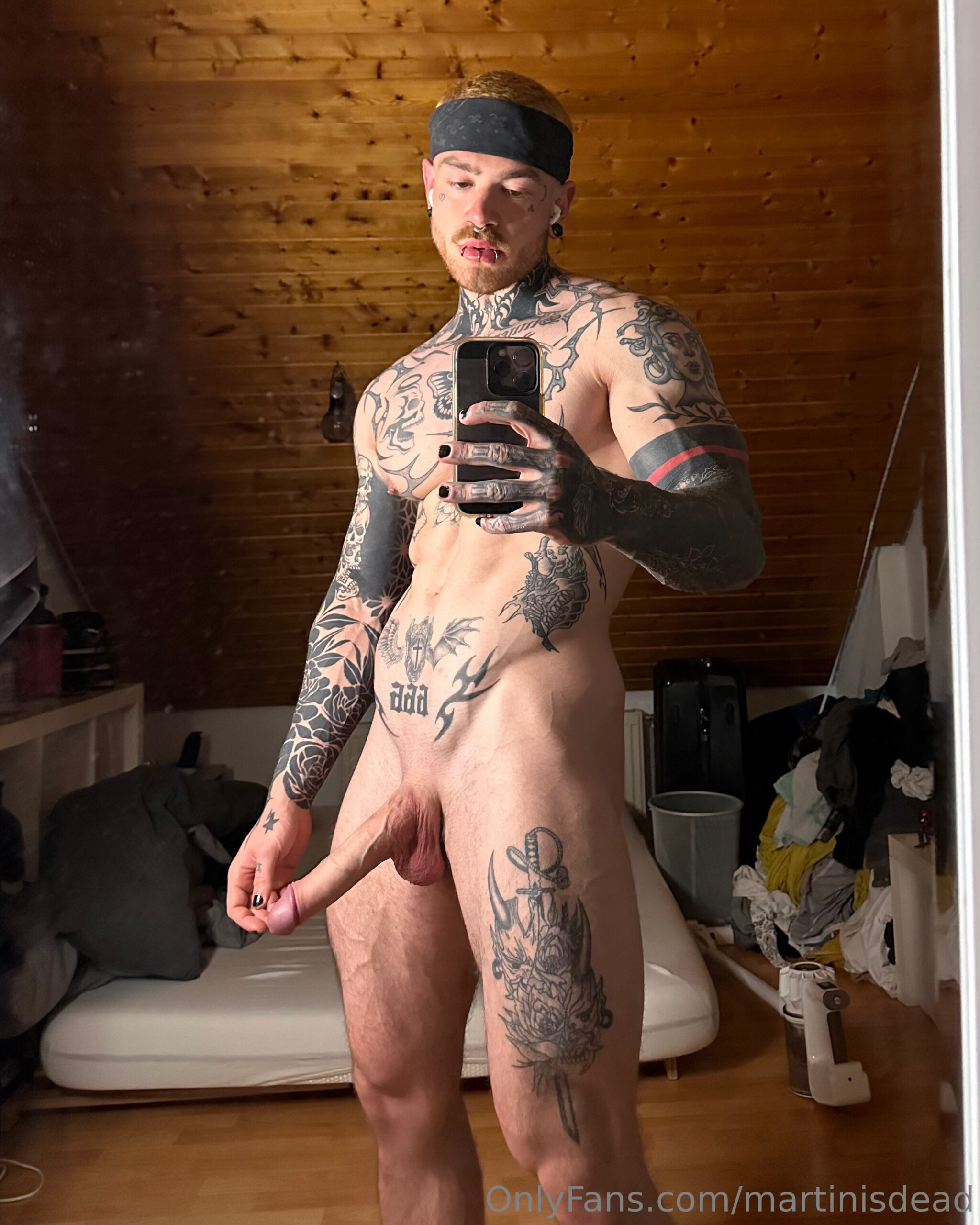 cum dumpster big cock sonofbaki onlyfans leaked pics