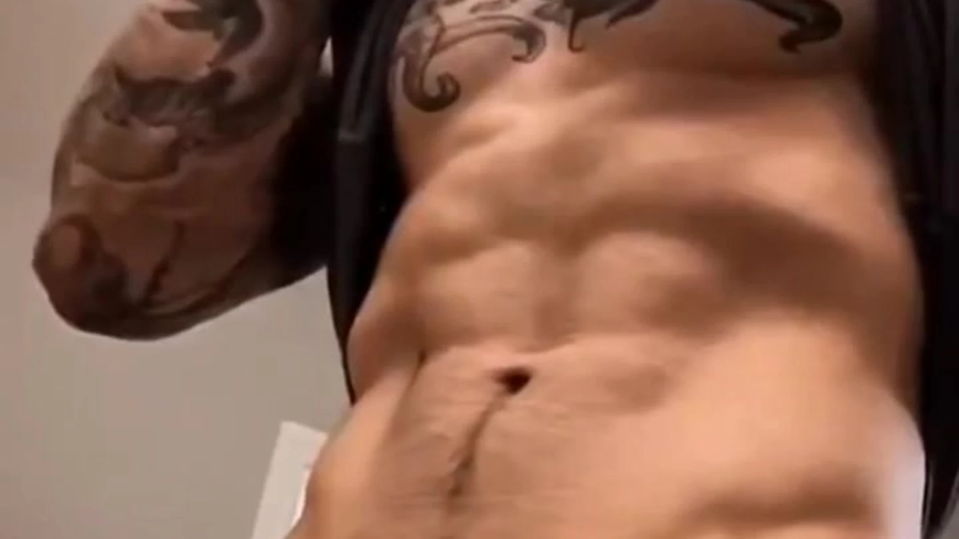 Epic influencer big cock Jakipz Nude Leaked Vid