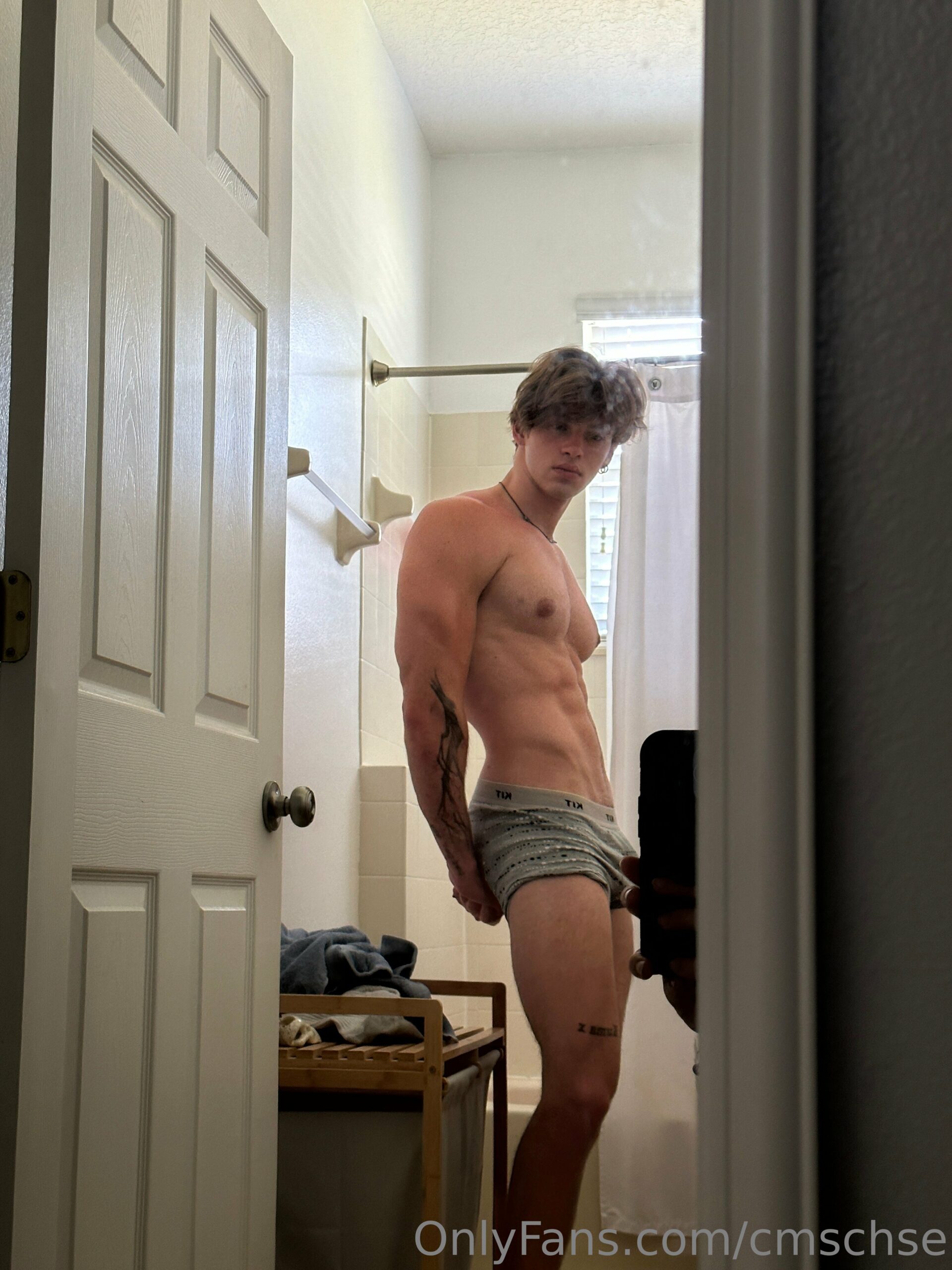 tiktok star cmschse nude