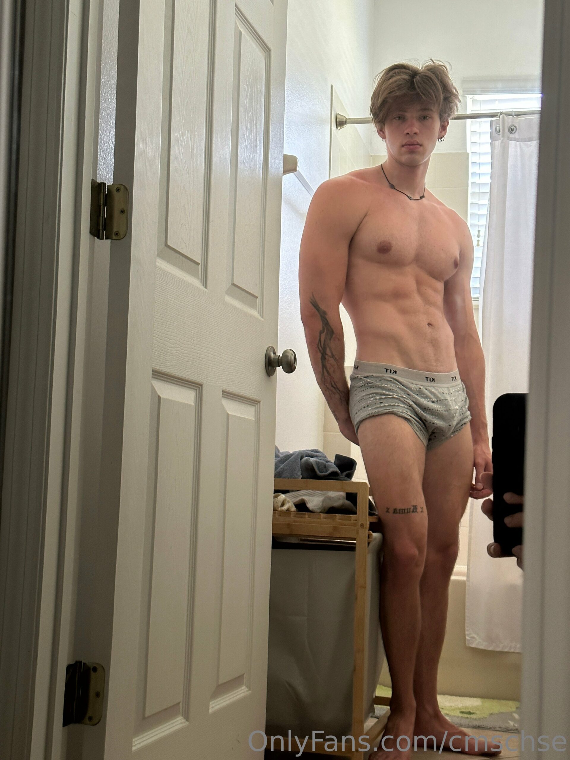 Affable  tiktoker cmschse male thot