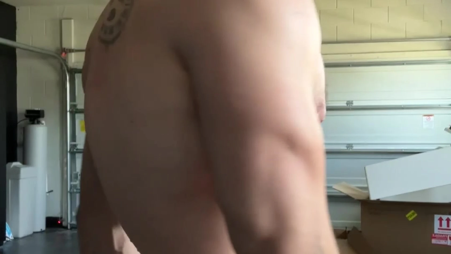 Epic hunky tiktoker Chase Stobbe nude pic