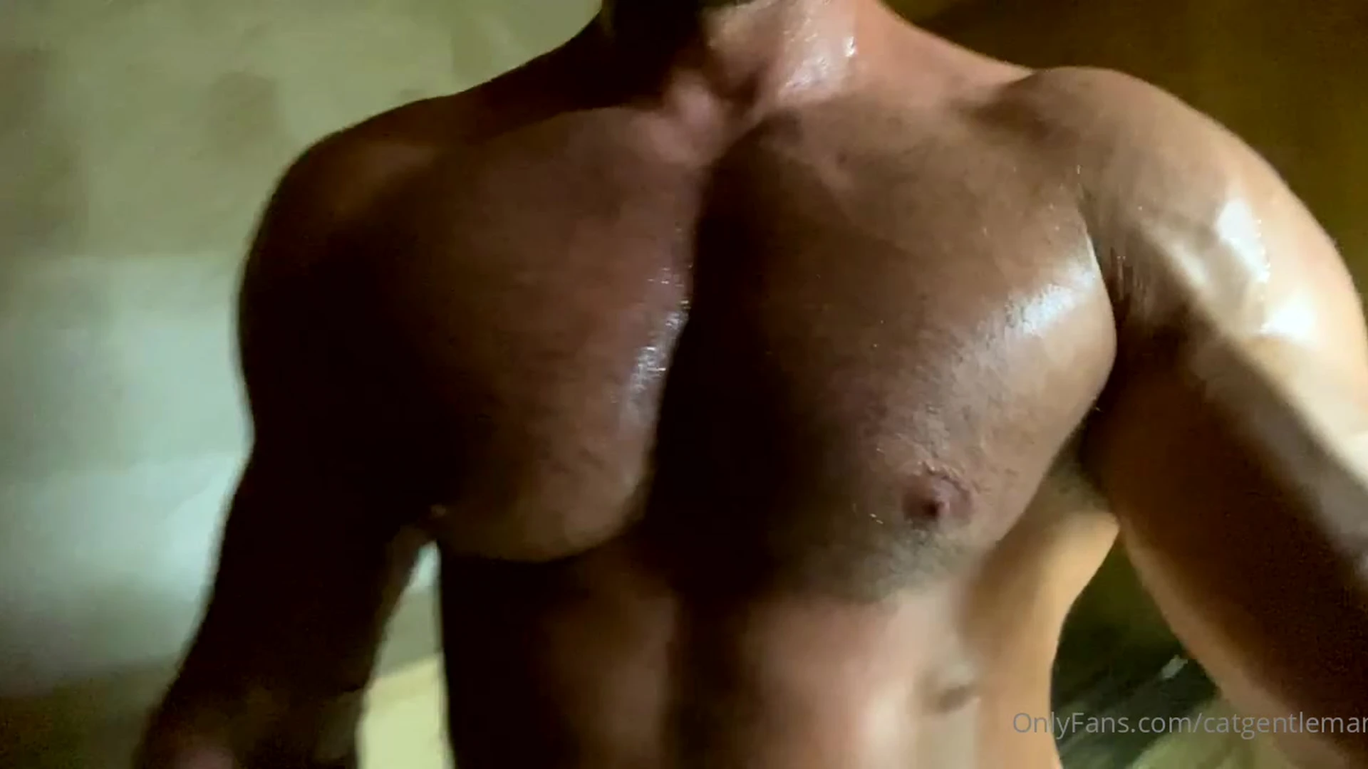 Self-assured hunk Dom King abs Vid Epic
