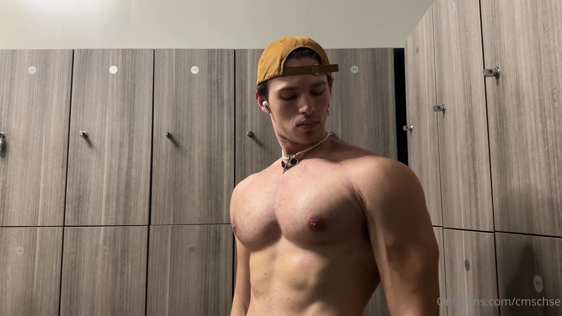 slutty hoe jock cmschse leaks OF Exposed