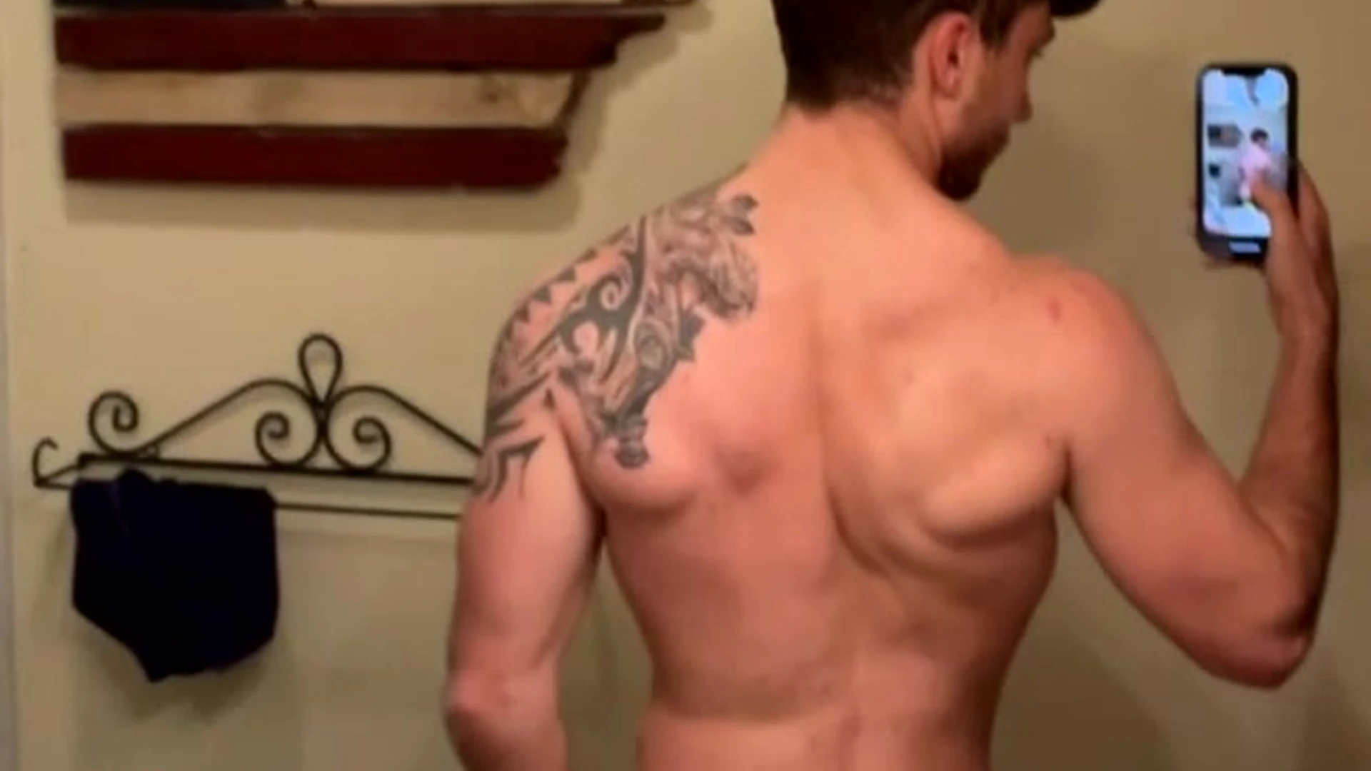 tiktok star garett__nolan nude porn leak