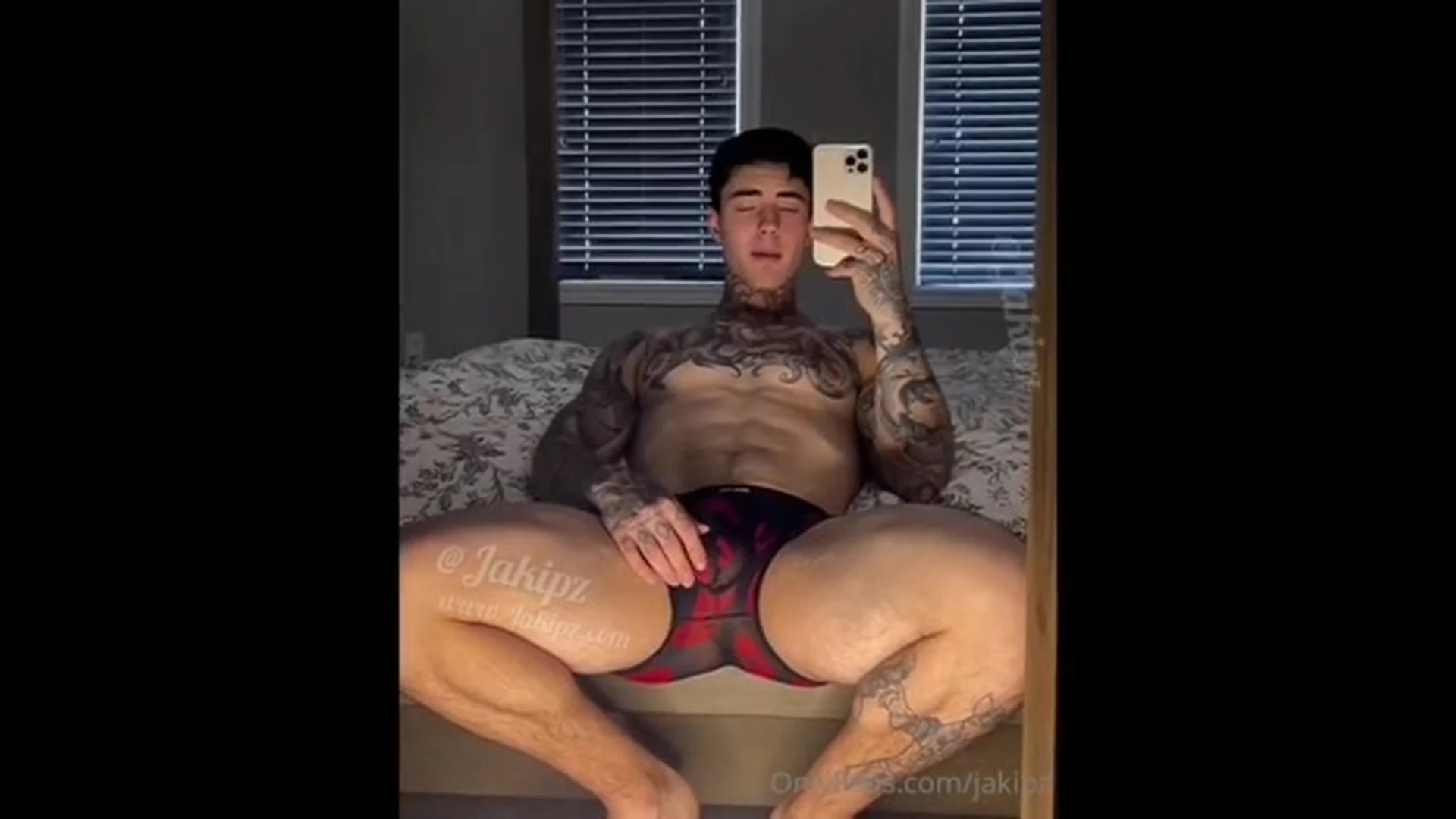 muscle playing with cock cosplay Jake Andrich pics porn