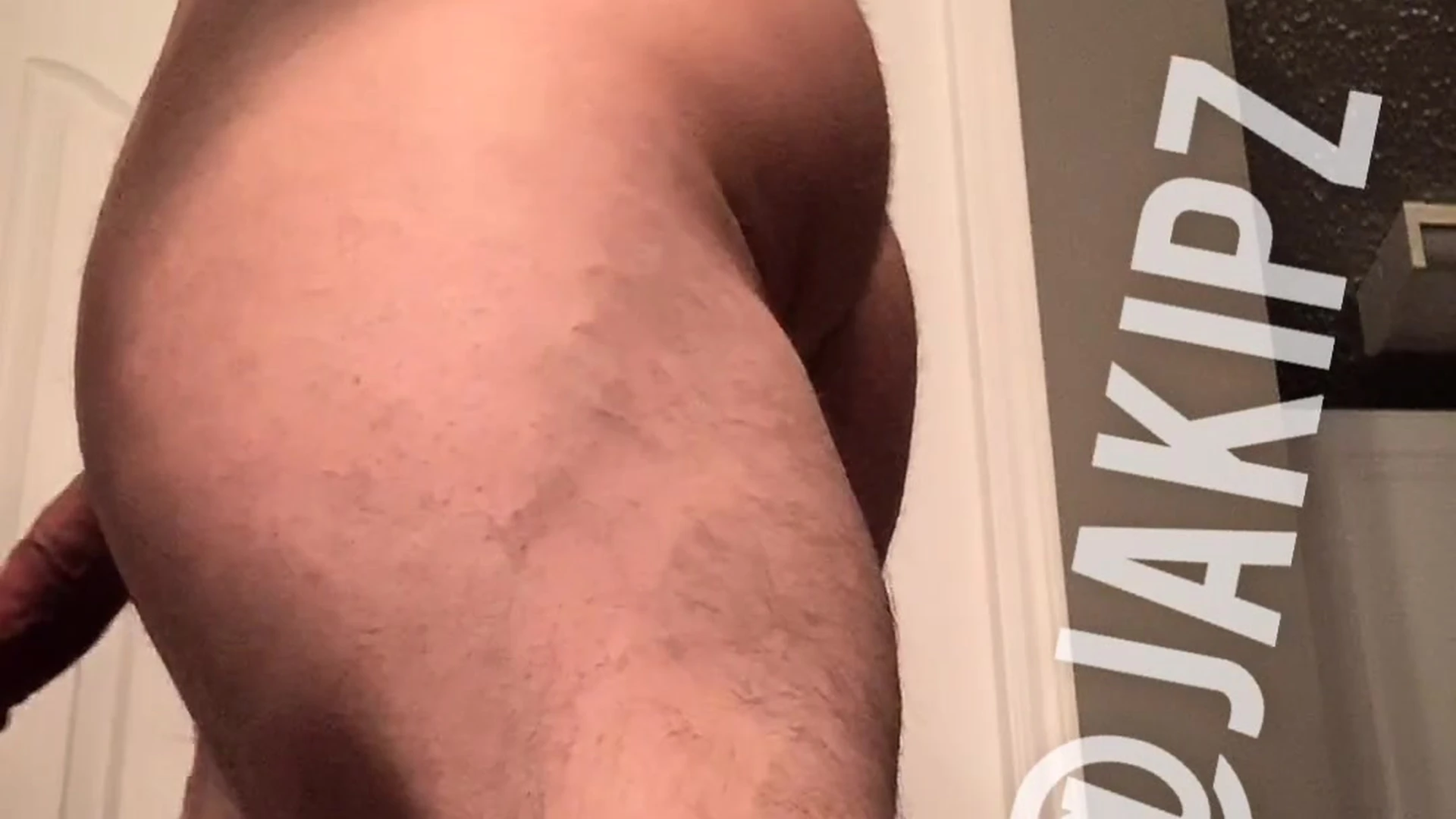 sexy playing with himself cosplay Jakipz nude pic