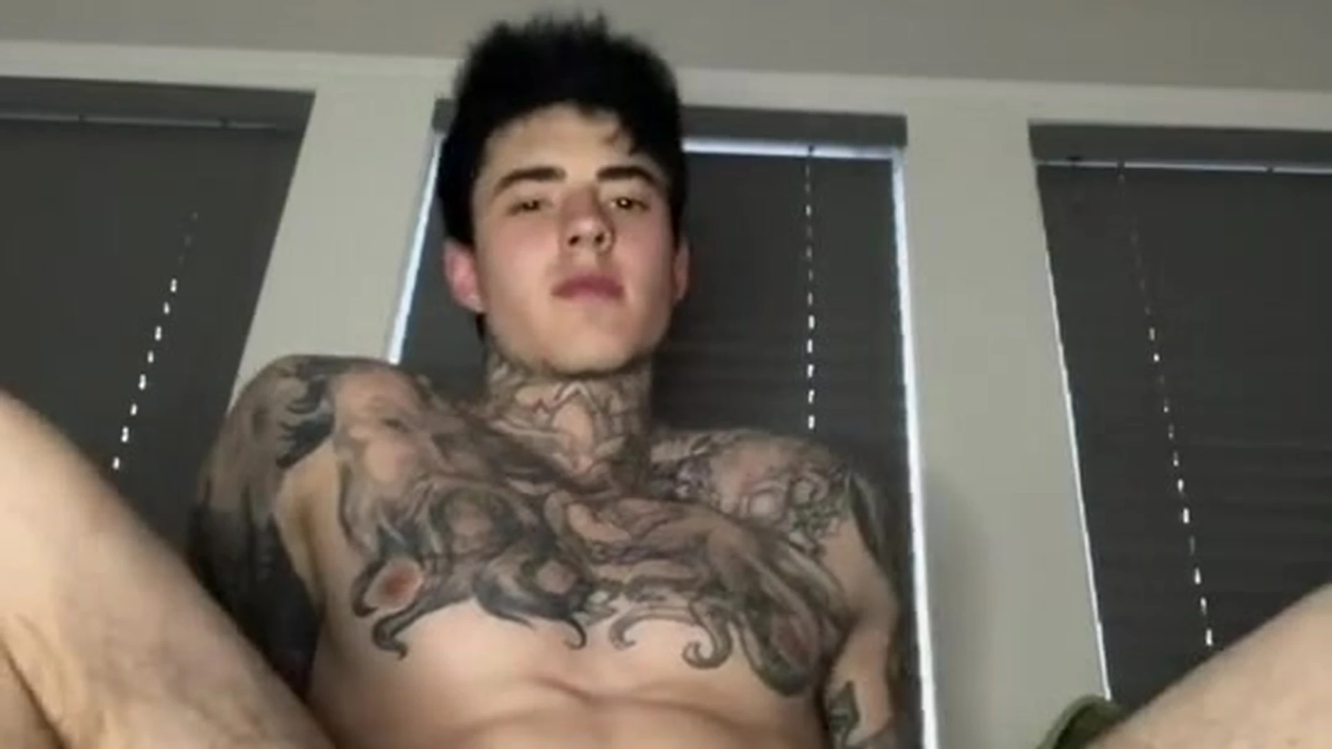 Sensational big cock Jake Andrich sexy pic