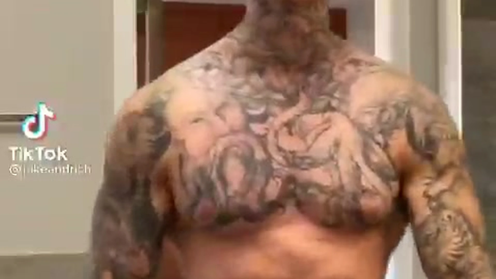 dirty talk Jakipz nude pecs