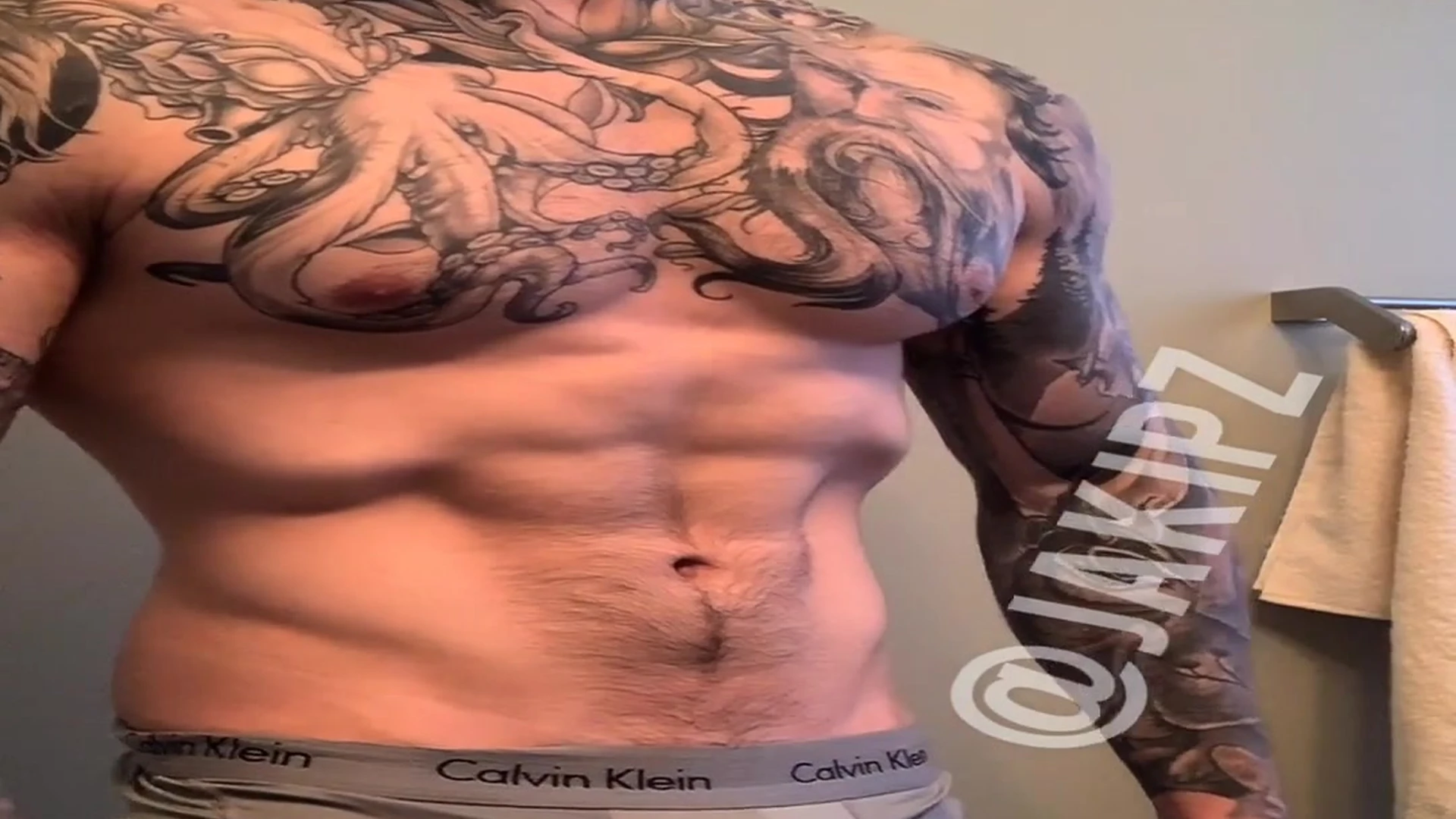 muscled huge cock Jakipz nude
