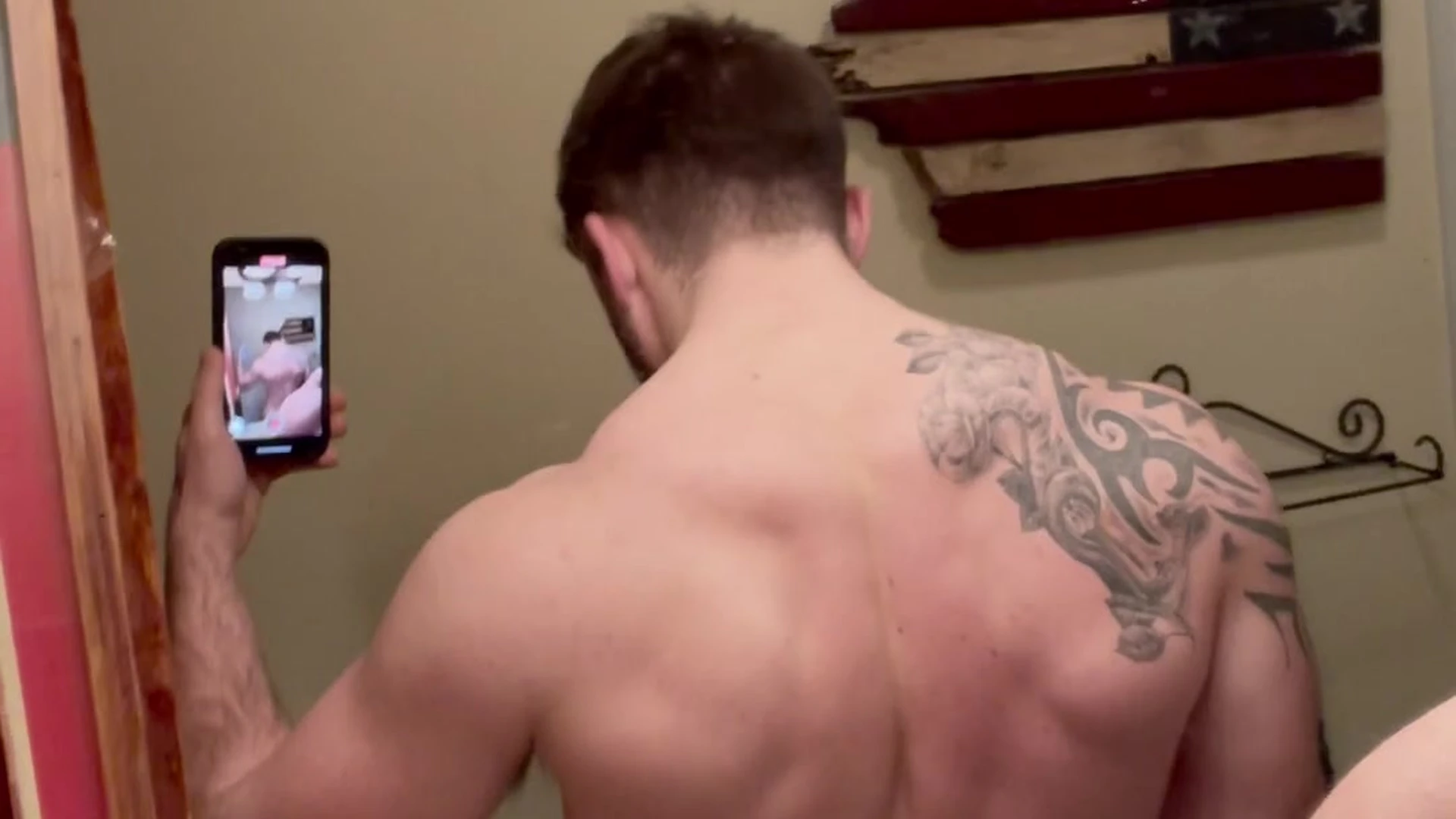 TIKTOK STAR Garett Nolan Fansly leaked