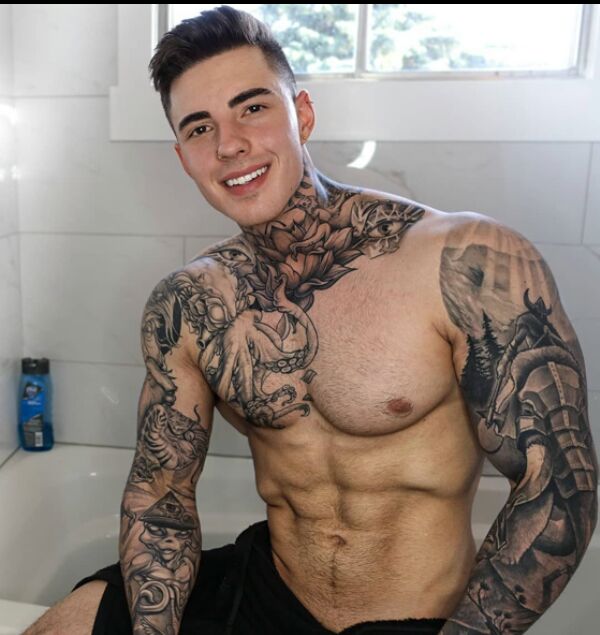 Capable big dick Jakipz nude pecs Exposed