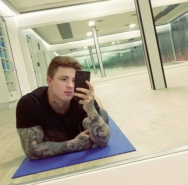 shy roleplay Jake Andrich nude pic Exposed