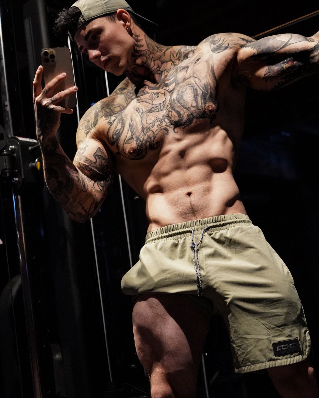 Assertive big cock Jakipz onlyfans FullVID