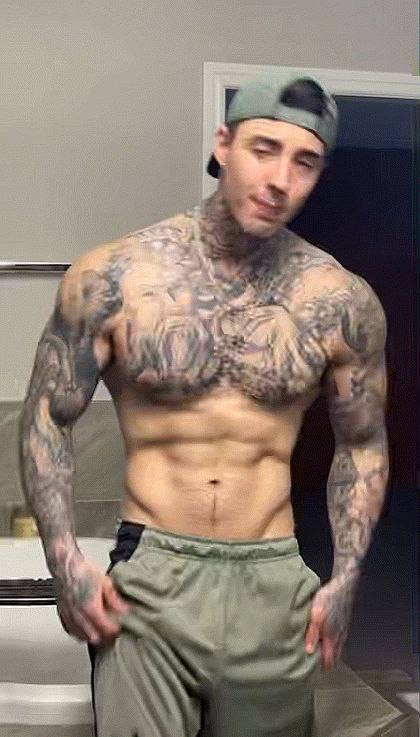 Sensational muscular big cock Jake Andrich o n l y f a n s EXPOSED