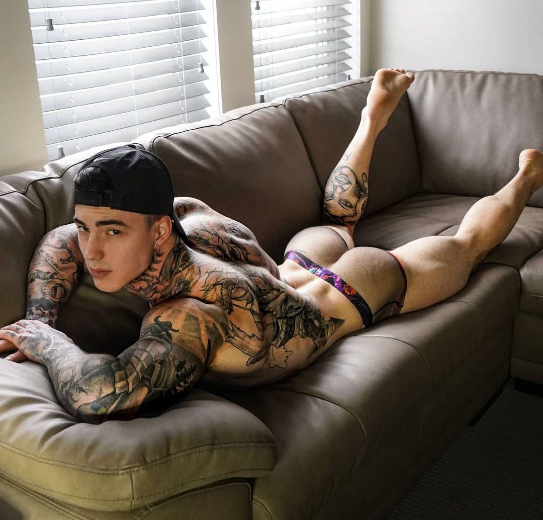 Confident  big cock Jake Andrich nude leaks