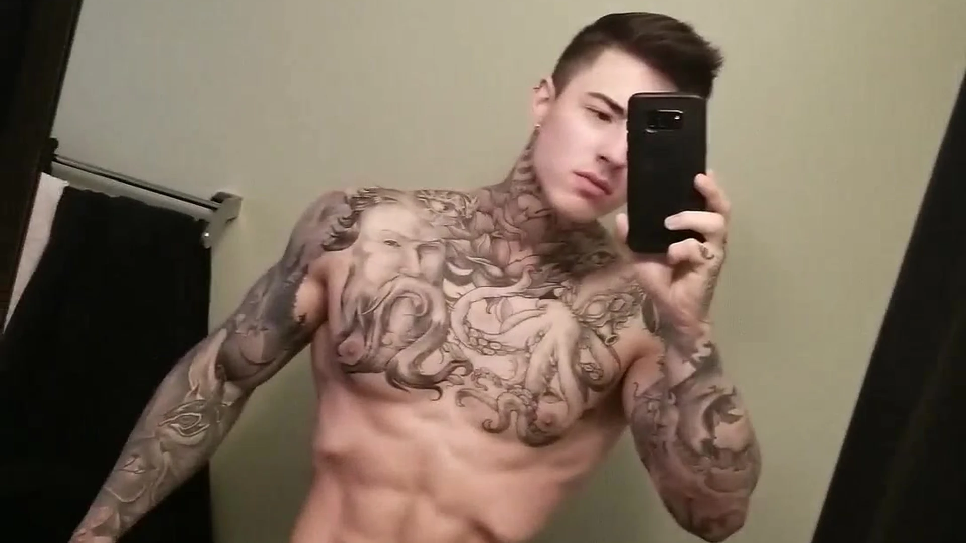 Epic Magnetic  big dick Jakipz masturbating full vid