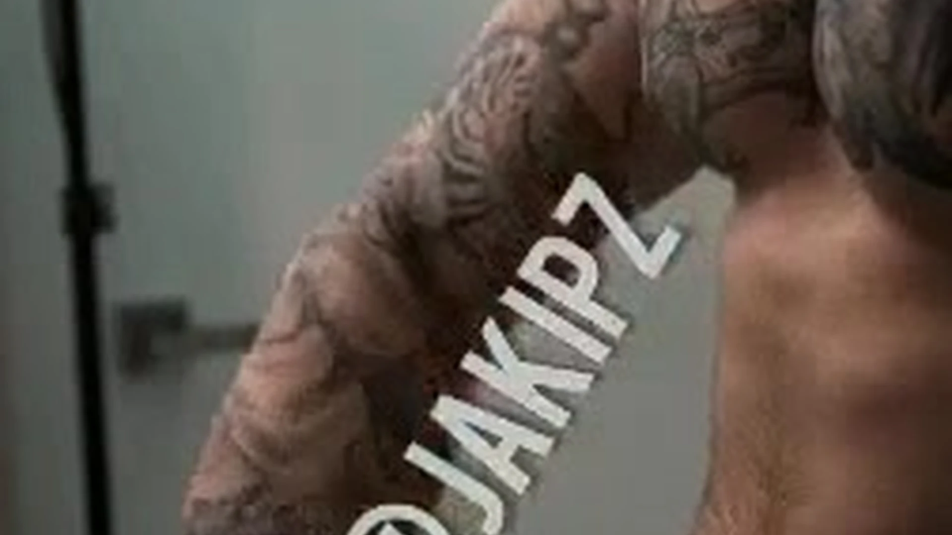 fuckboy cosplay Jakipz bussy Exposed