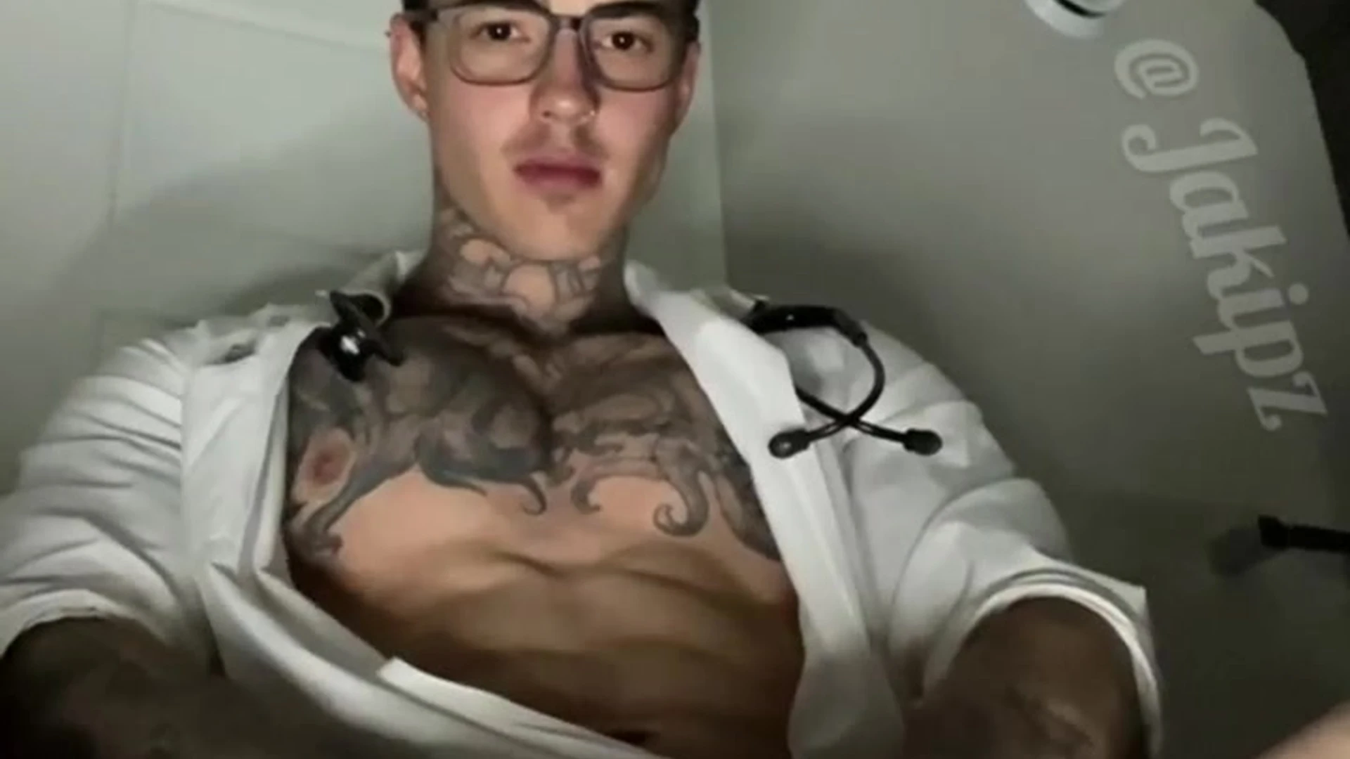 Epic tiktok star Jakipz Nude Patreon