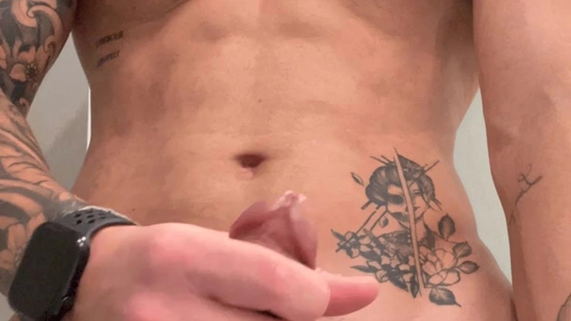 tiktok star Evan Lamicella  huge pecs Epic