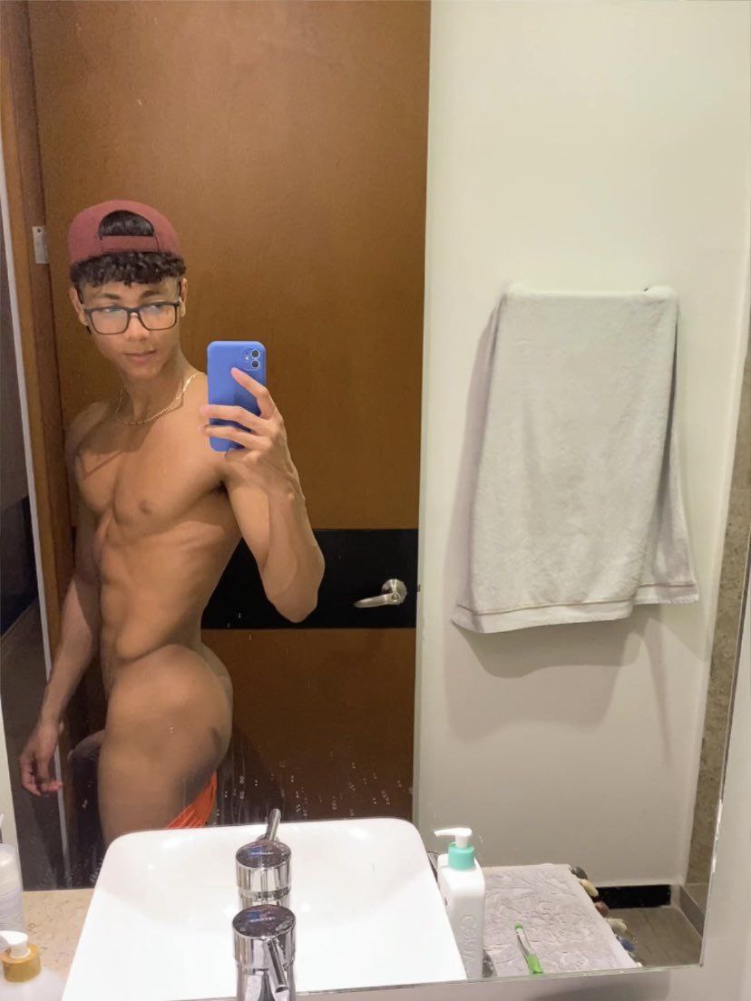 Exposed Assertive twunk sjaam onlyfans leaks pic