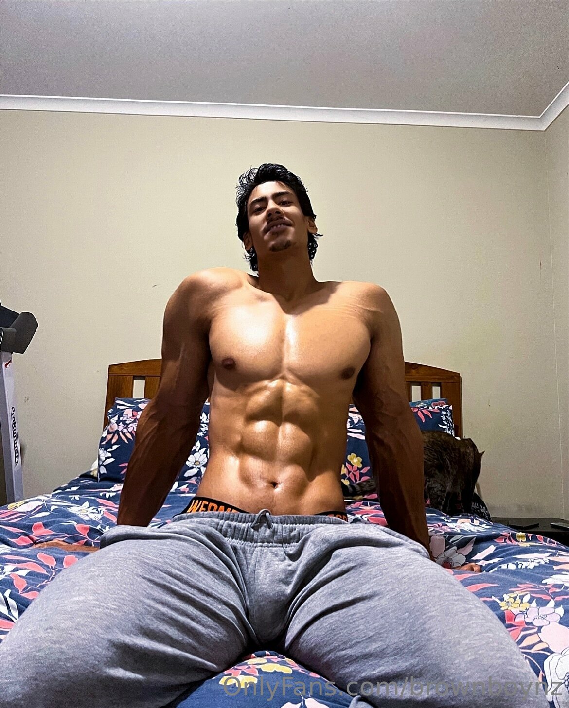 artistic wanking off Maori brownboyfitt