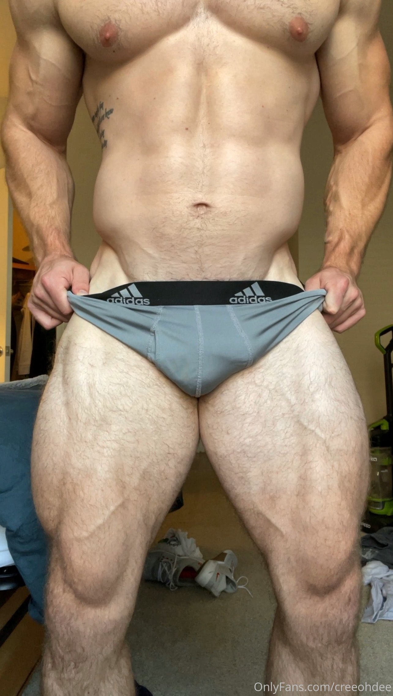 hunk Chris O’Donnell naked pics