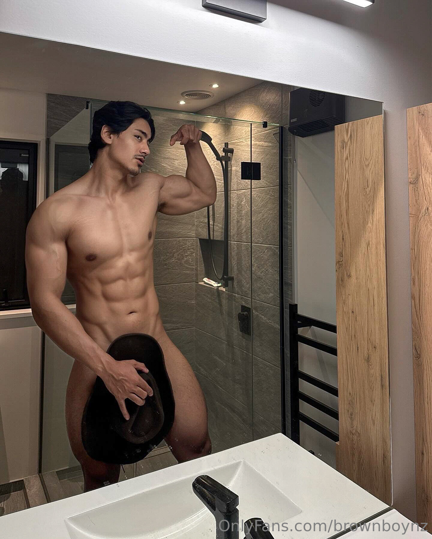 big cock Brownboynz l e a k e d