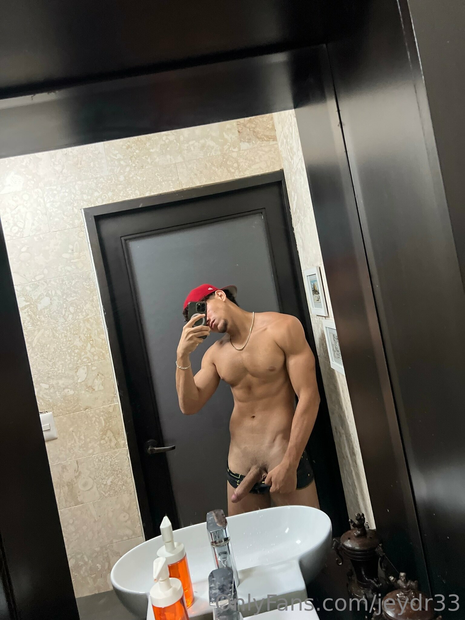 Epic Devoted Atleta jeydr33 nude