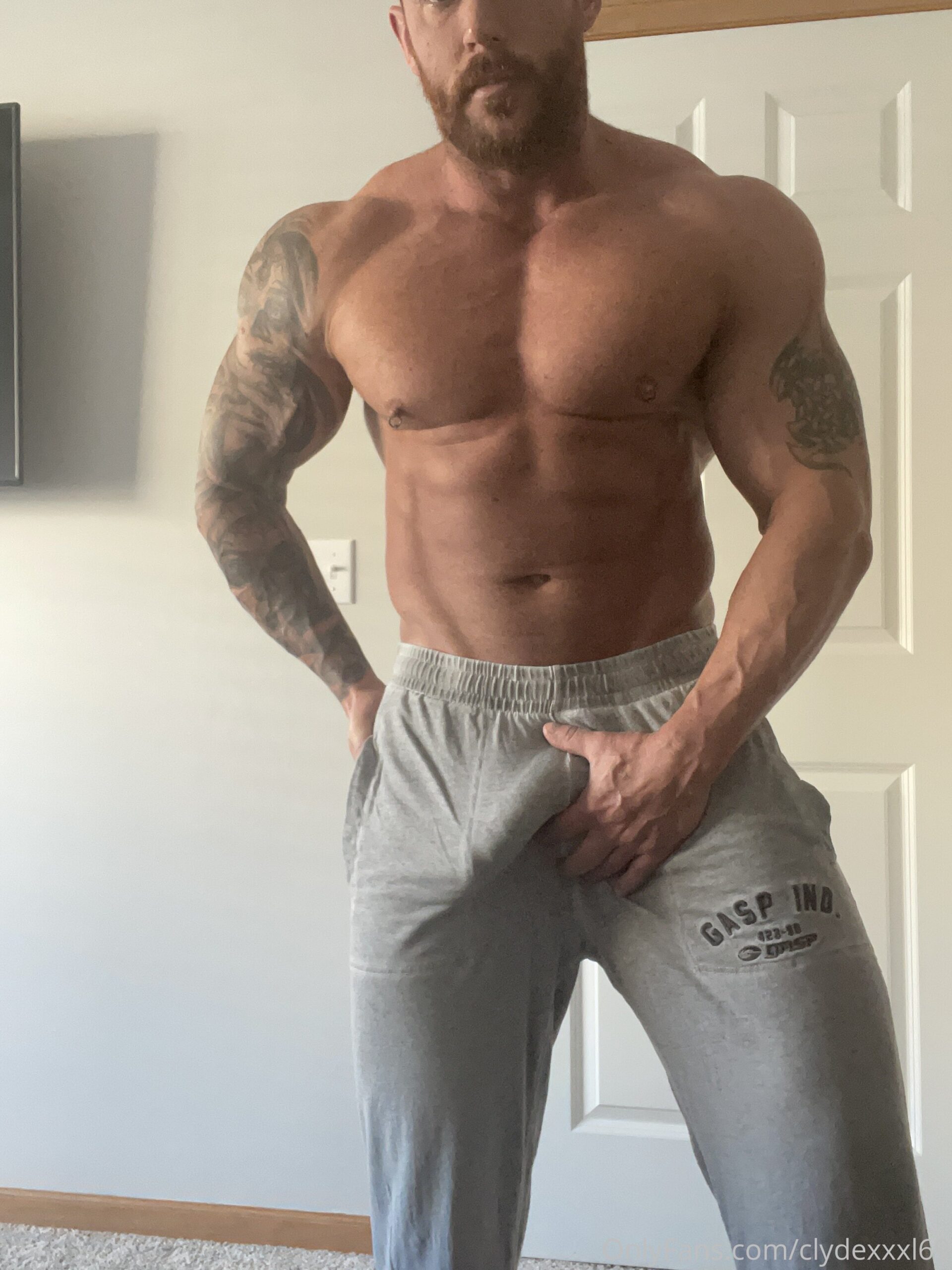 Considerate sculpted clydexxxl69   Vid Sensational