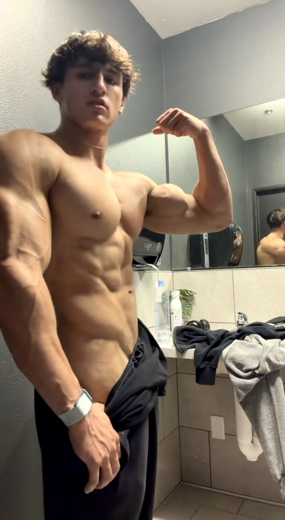 sexy playing with himself jock Hunter Davis nudes free