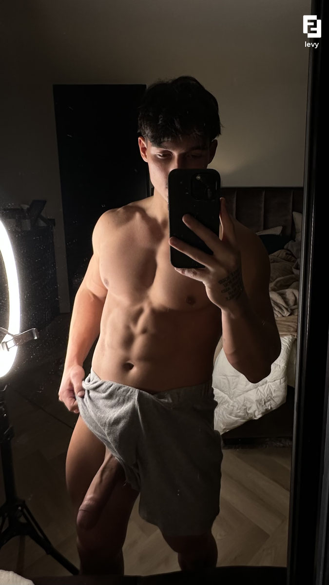 Exposed ass play levyvanwilgen leak pic
