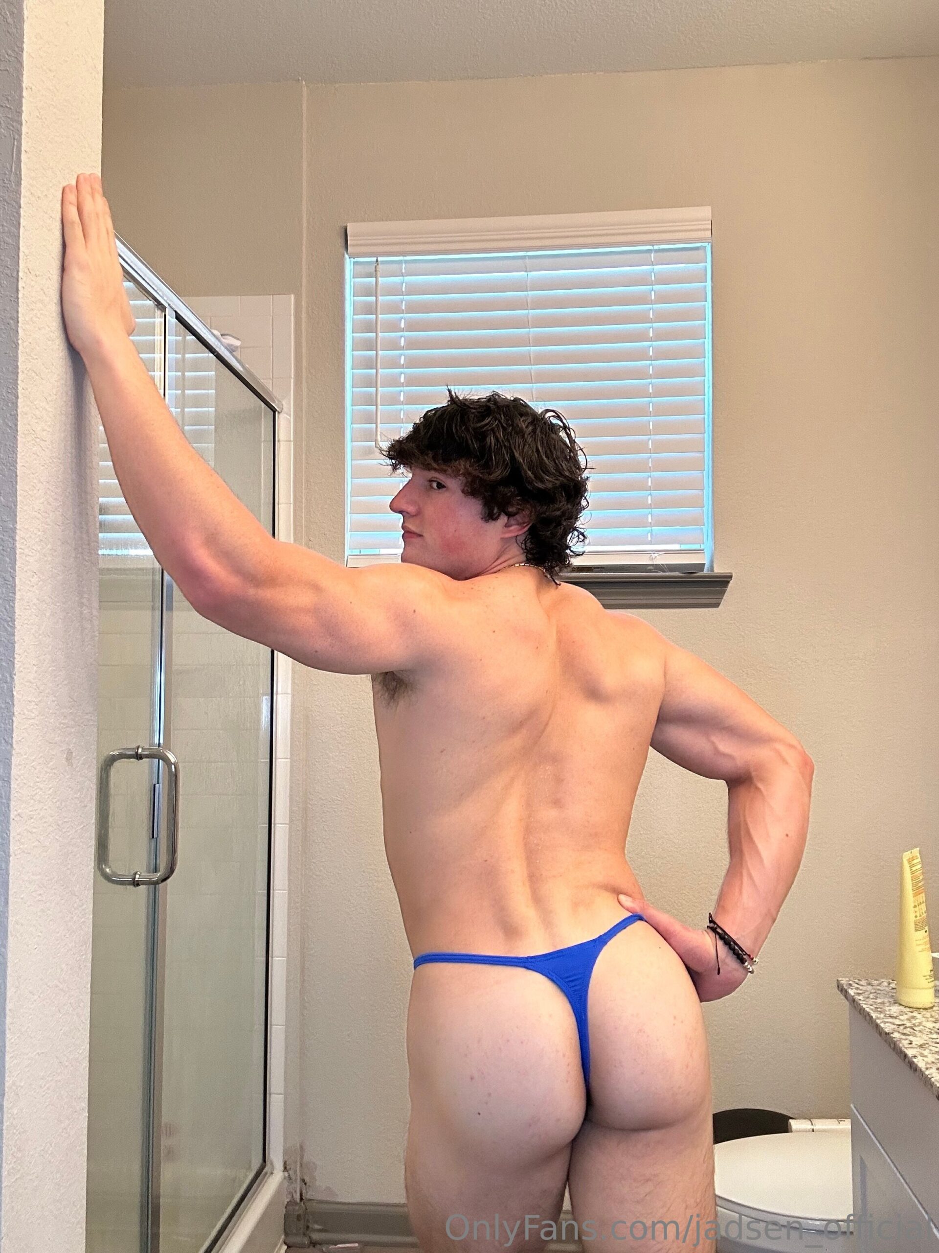 brave beefy Jadsen porn pic
