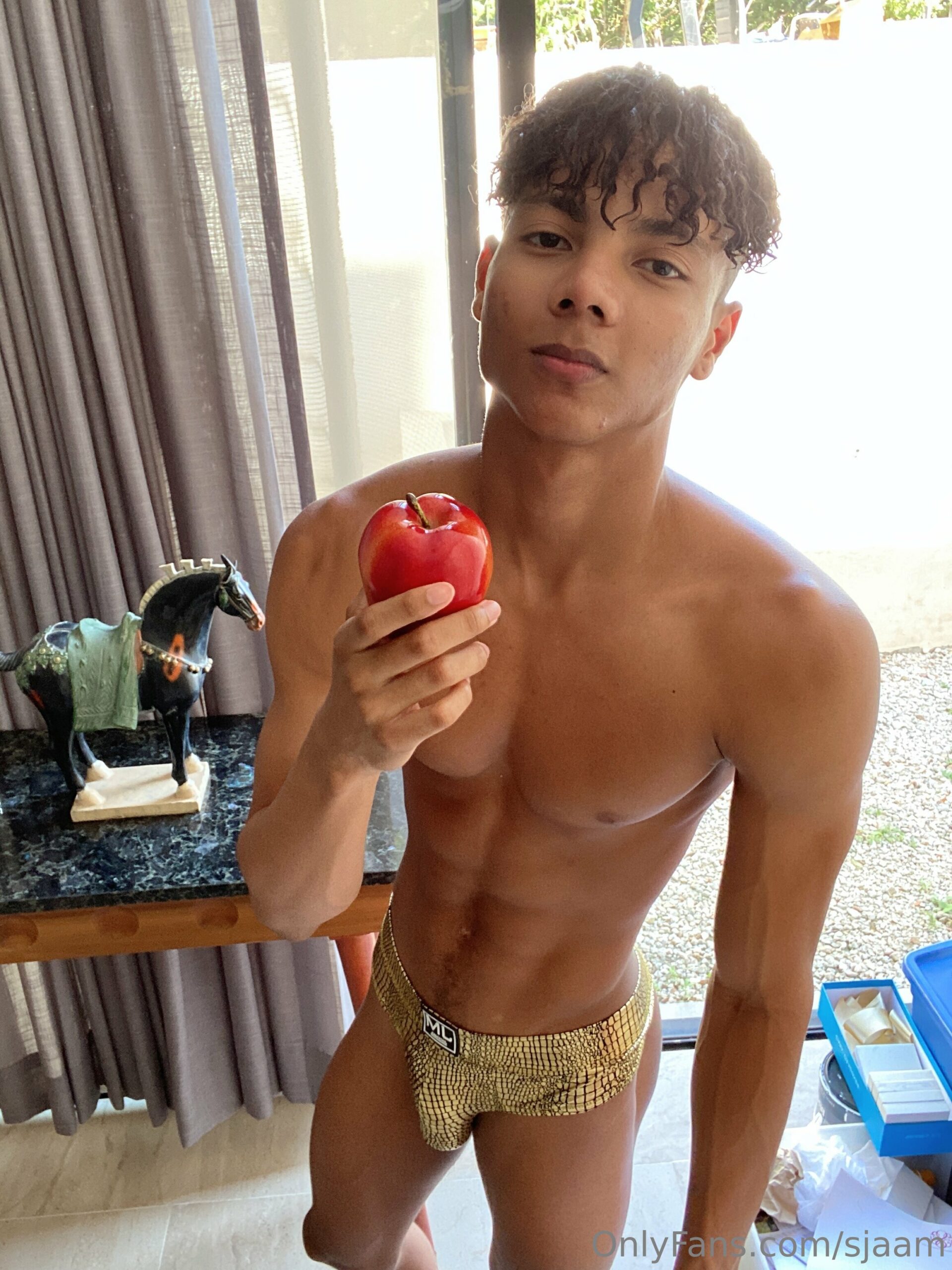 cutie colombiano soyjaam nude ass