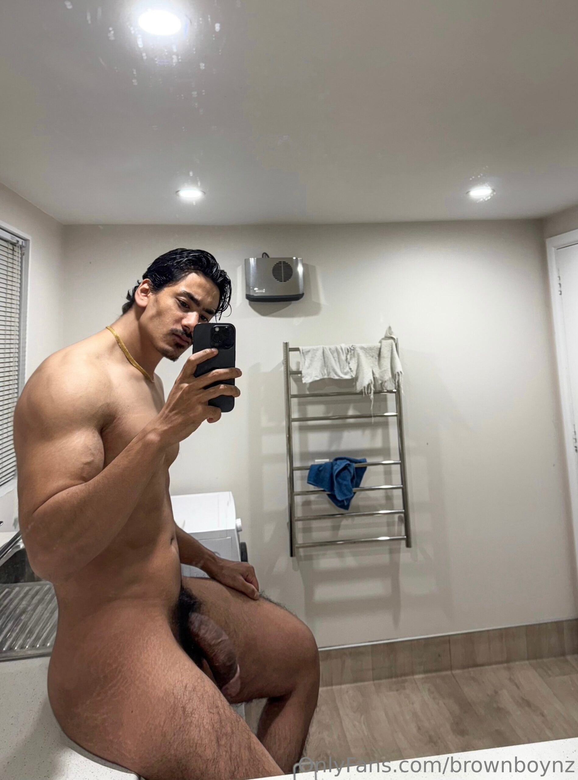 Epic big cock brownboyfitt nude porn leak