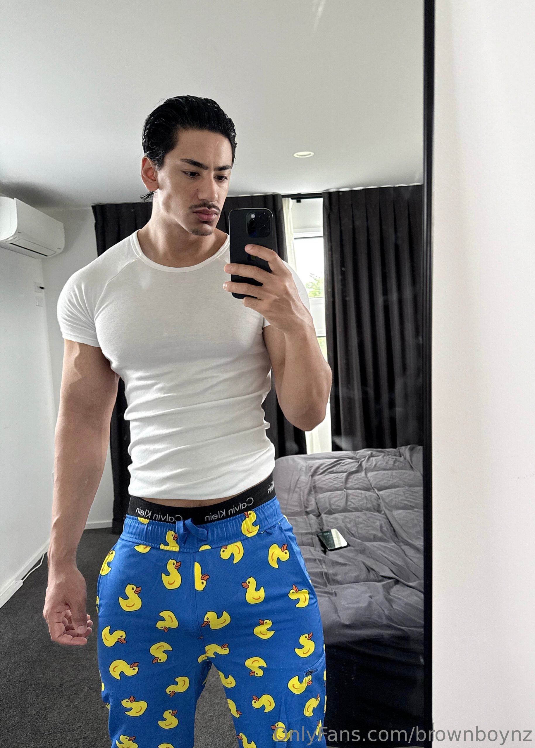 sexy stud brownboyfitt of leaks