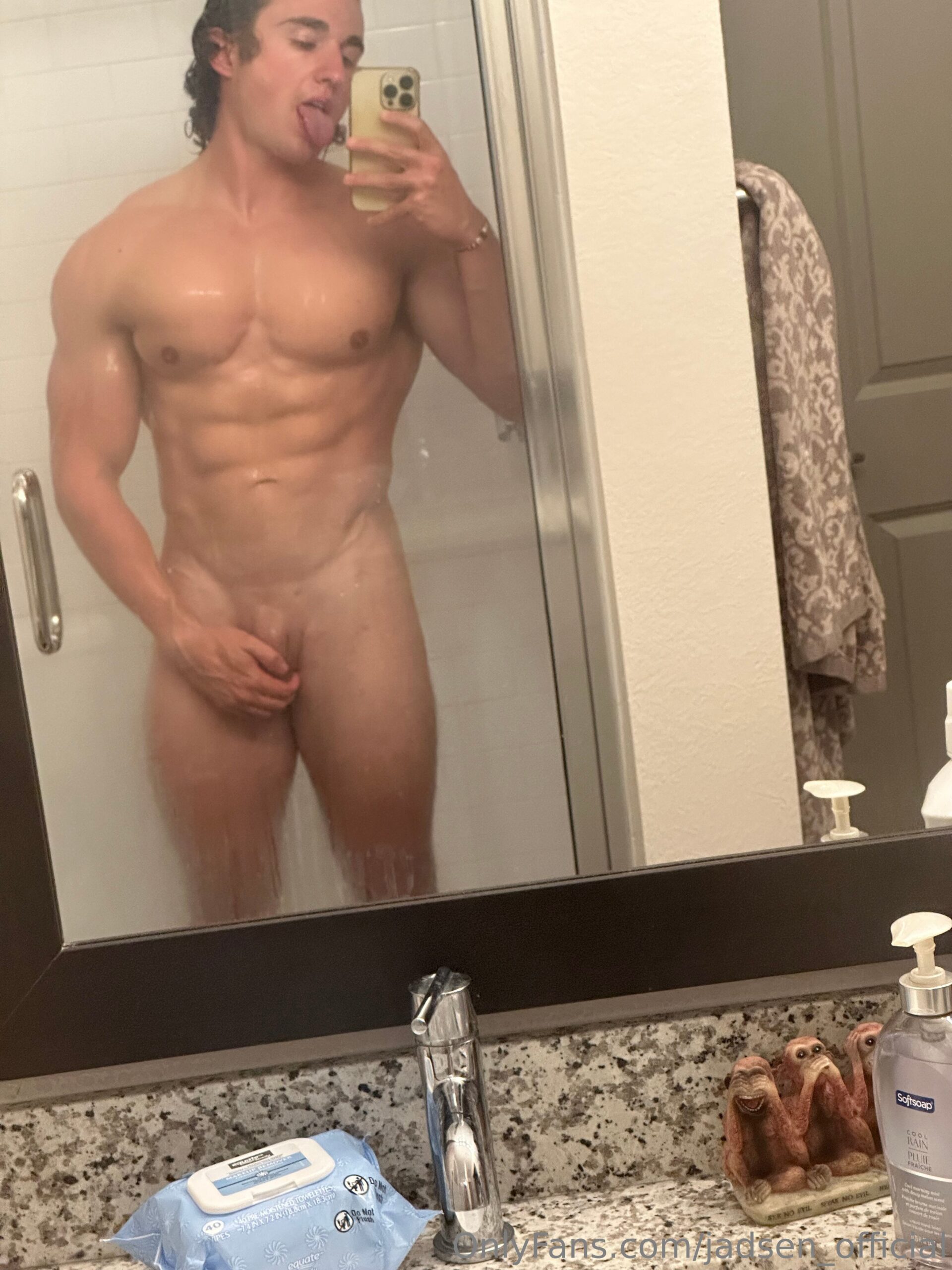 Sensational hoe beefcake jadsen_official of