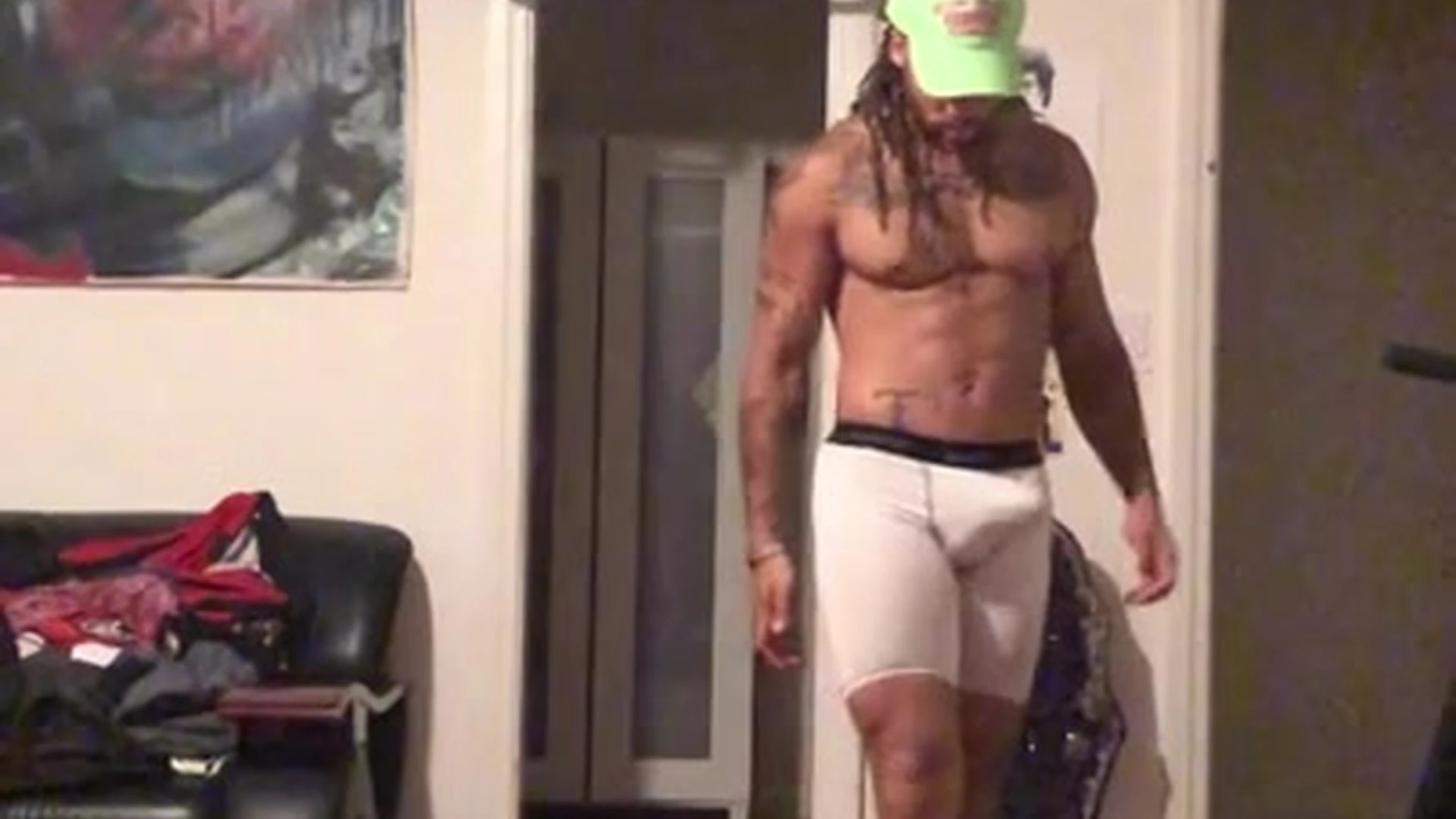 Flashman Wade dallaswade   Naked pull ups, push ups and squats