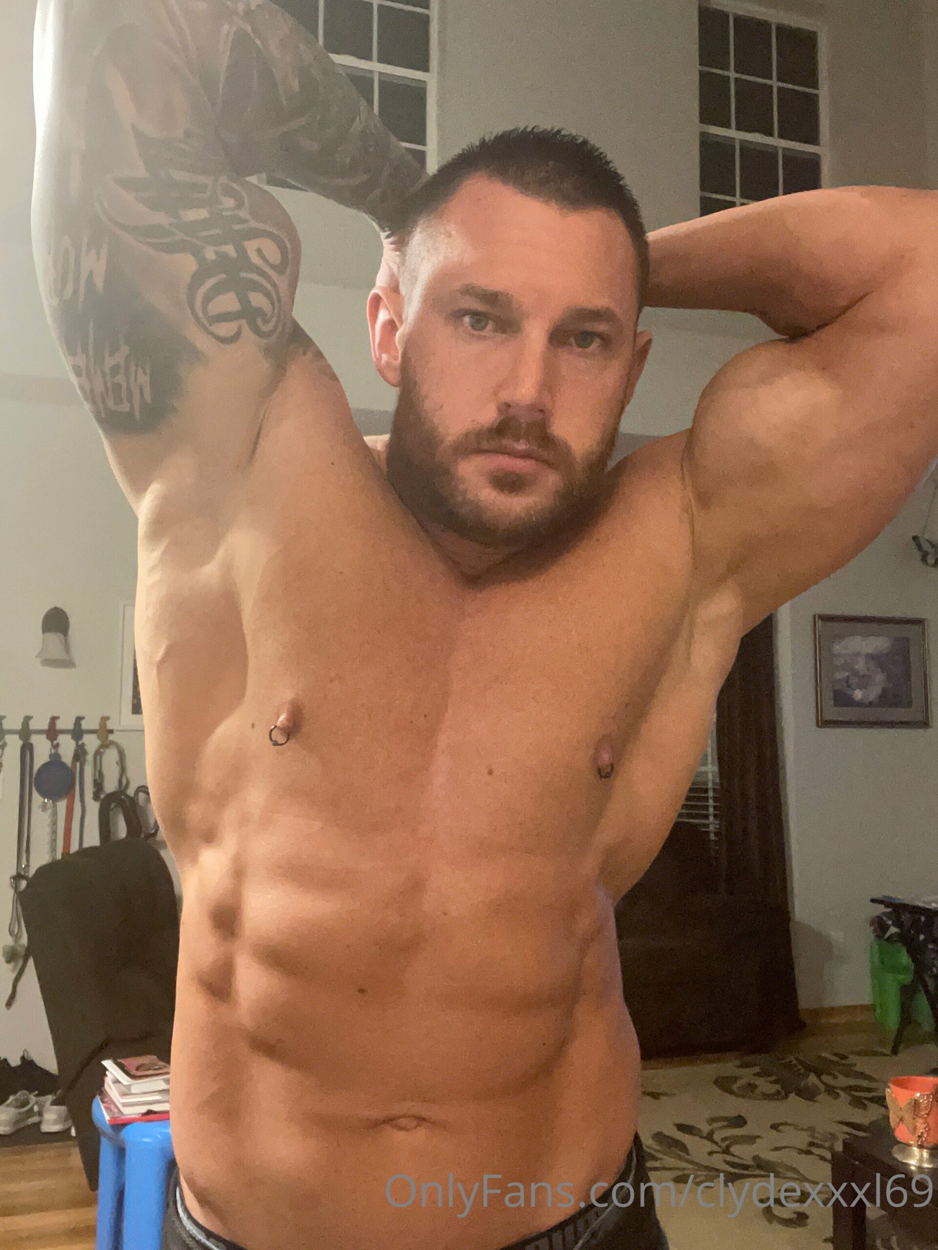 OF GUY tattooed clydexxxl69  huge pecs