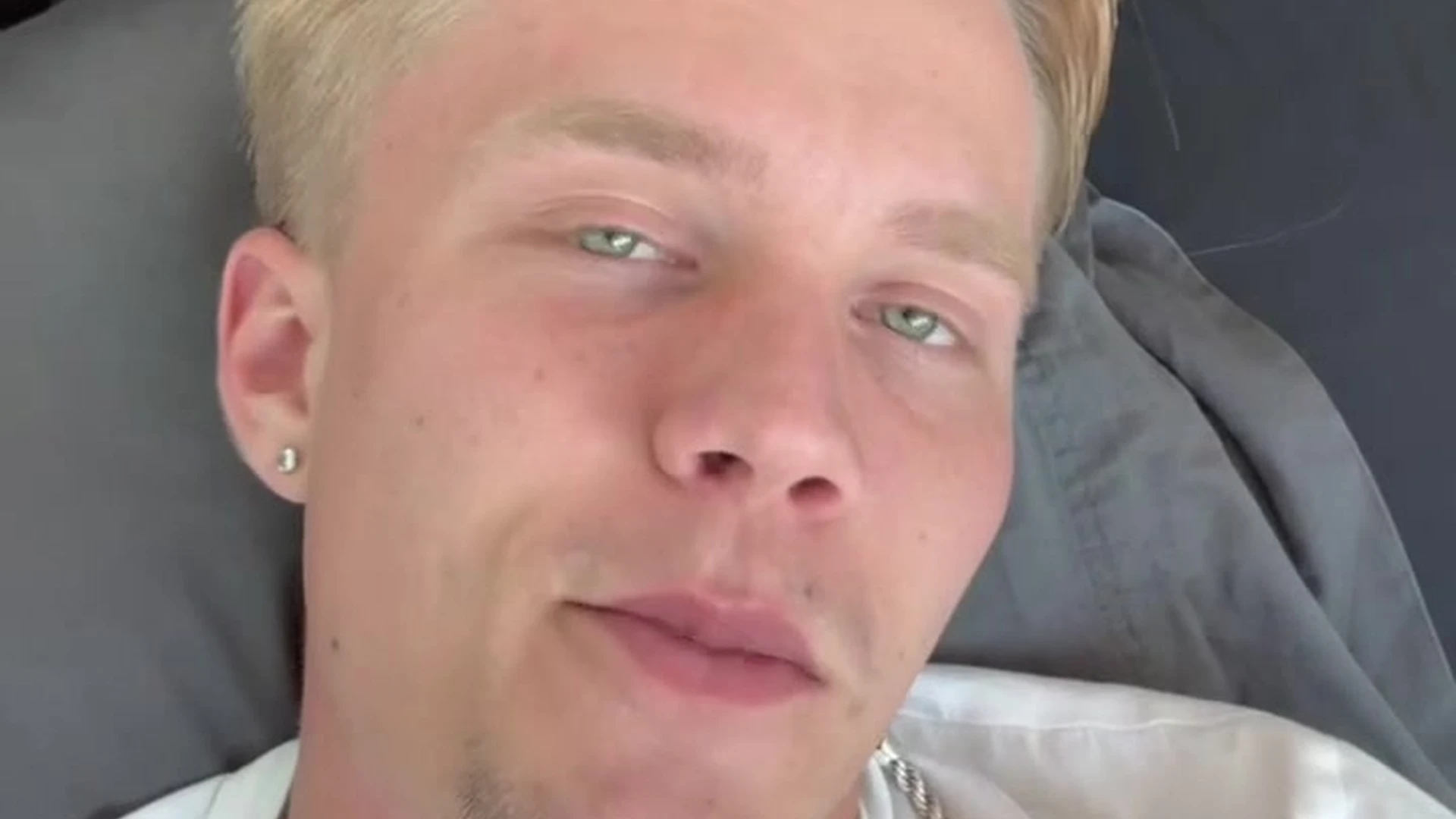 sexy hoe Greedy troytempts sexy Sensational